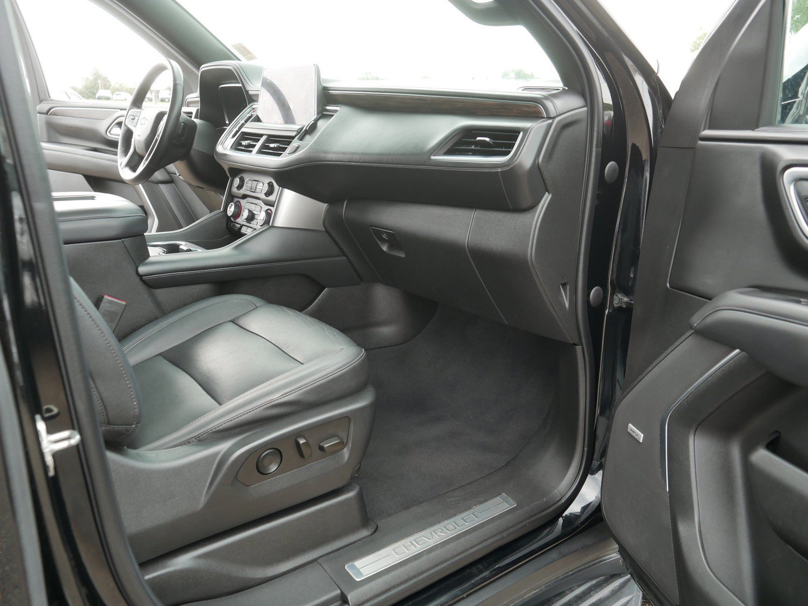 2022 Chevrolet Tahoe LT - Photo 20