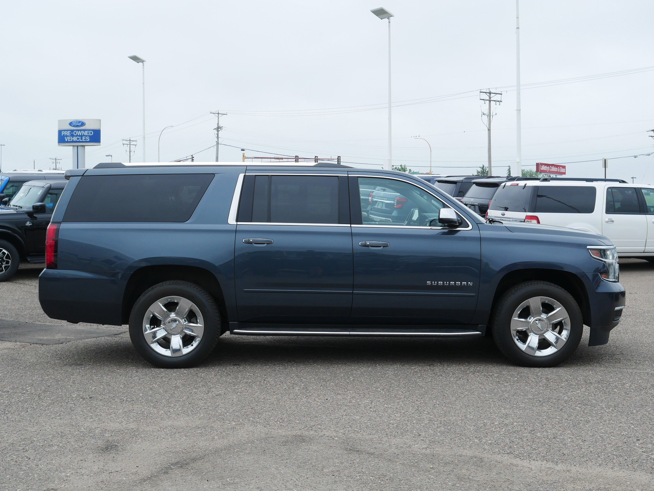 Certified 2020 Chevrolet Suburban Premier with VIN 1GNSKJKC9LR137316 for sale in Inver Grove Heights, Minnesota