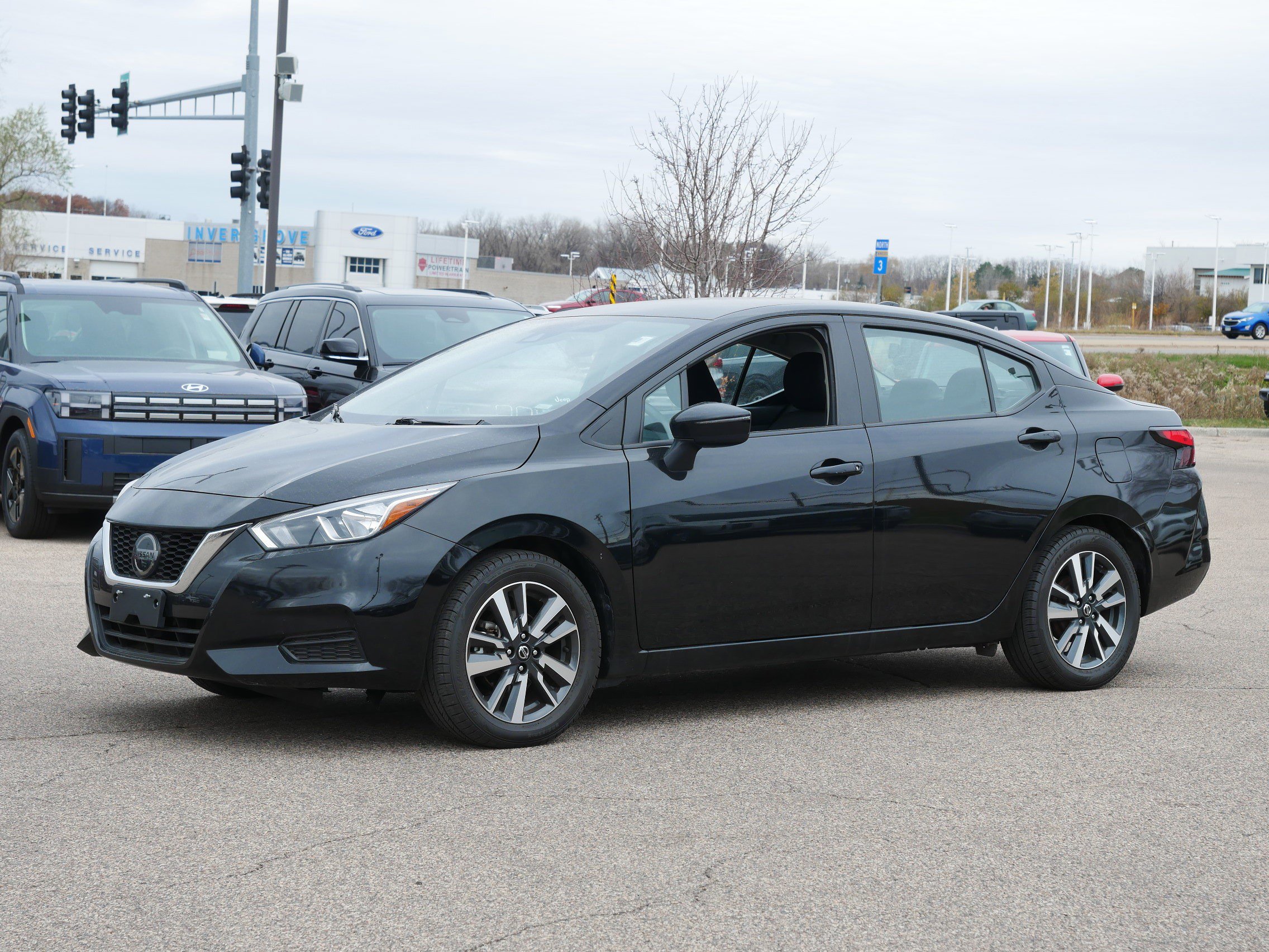 Used 2021 Nissan Versa Sedan SV with VIN 3N1CN8EV7ML871152 for sale in Inver Grove Heights, Minnesota