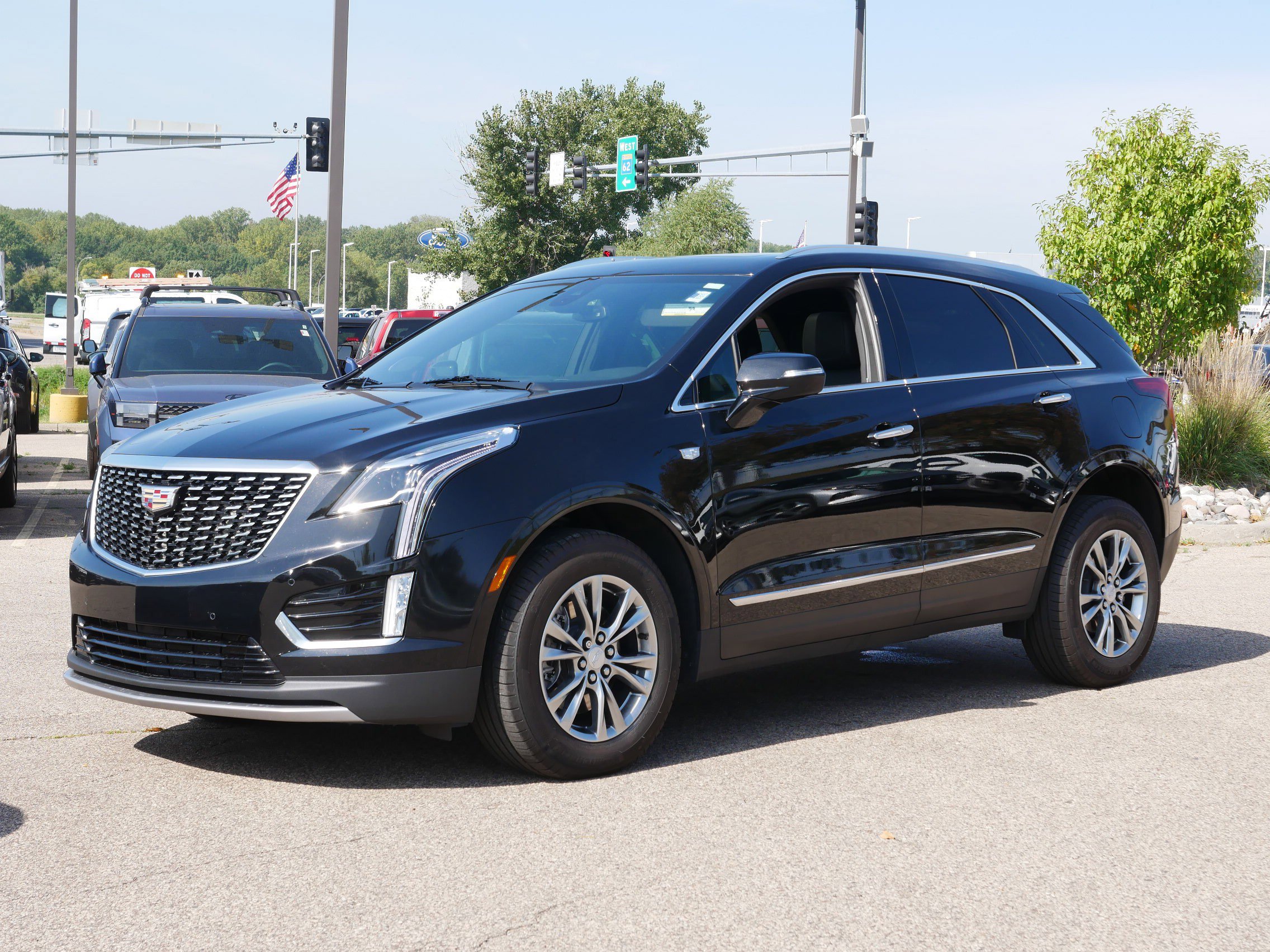 Used 2021 Cadillac XT5 Premium Luxury with VIN 1GYKNDRS2MZ184679 for sale in Inver Grove Heights, Minnesota