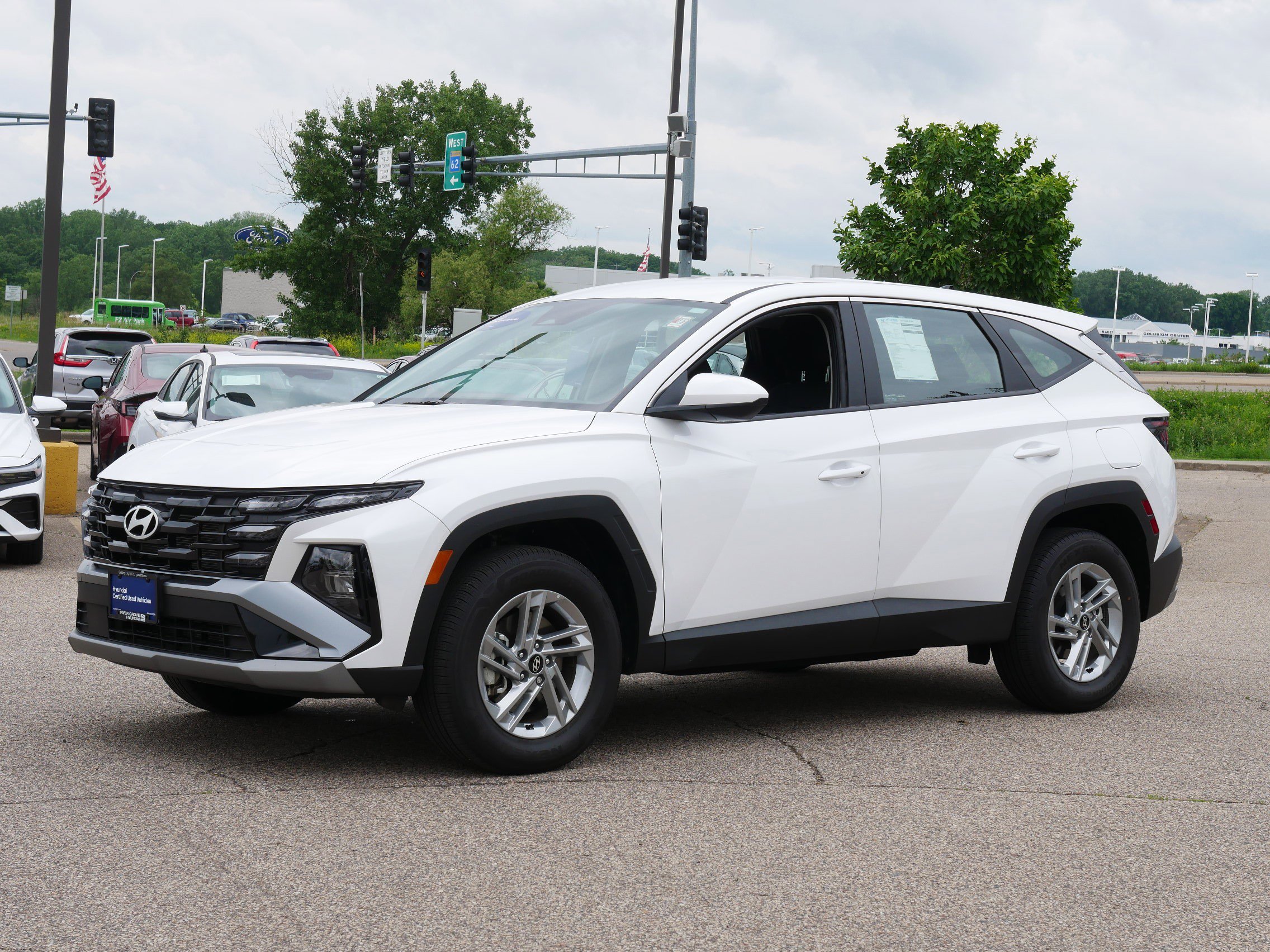 Used 2025 Hyundai Tucson SE with VIN 3KMJACDE4SE008716 for sale in Inver Grove, Minnesota