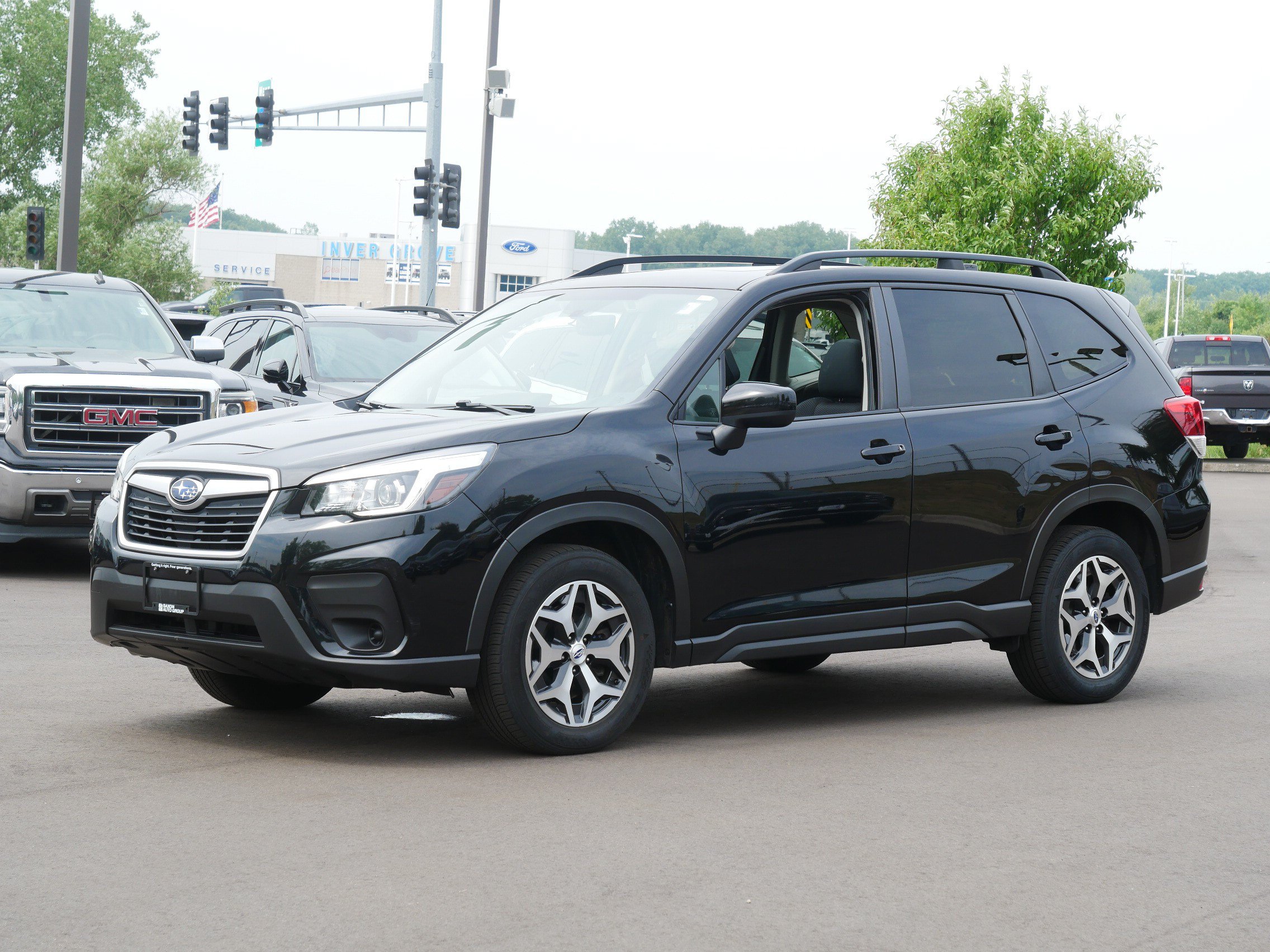 Used 2019 Subaru Forester Premium with VIN JF2SKAEC9KH560598 for sale in Inver Grove Heights, Minnesota
