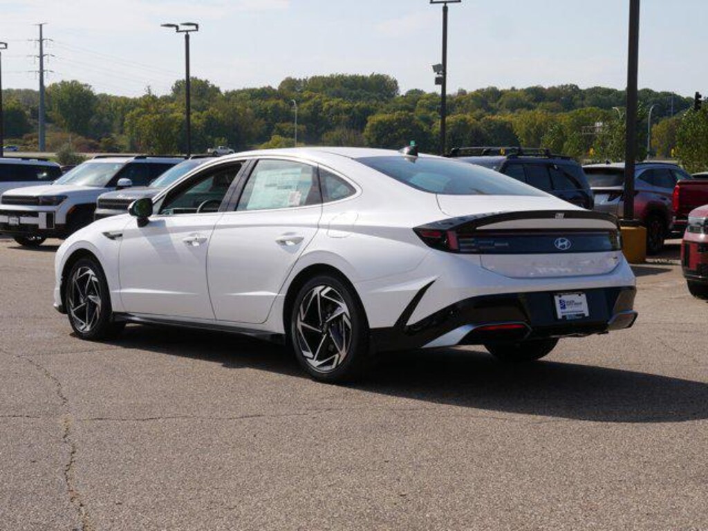 New 2026 Hyundai Sonata SEL Sport Sedan