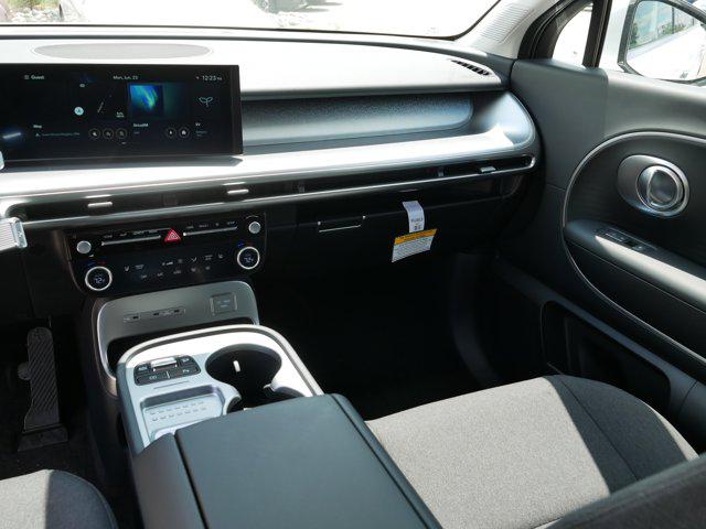 2026 Hyundai IONIQ 9 SE - Photo 8
