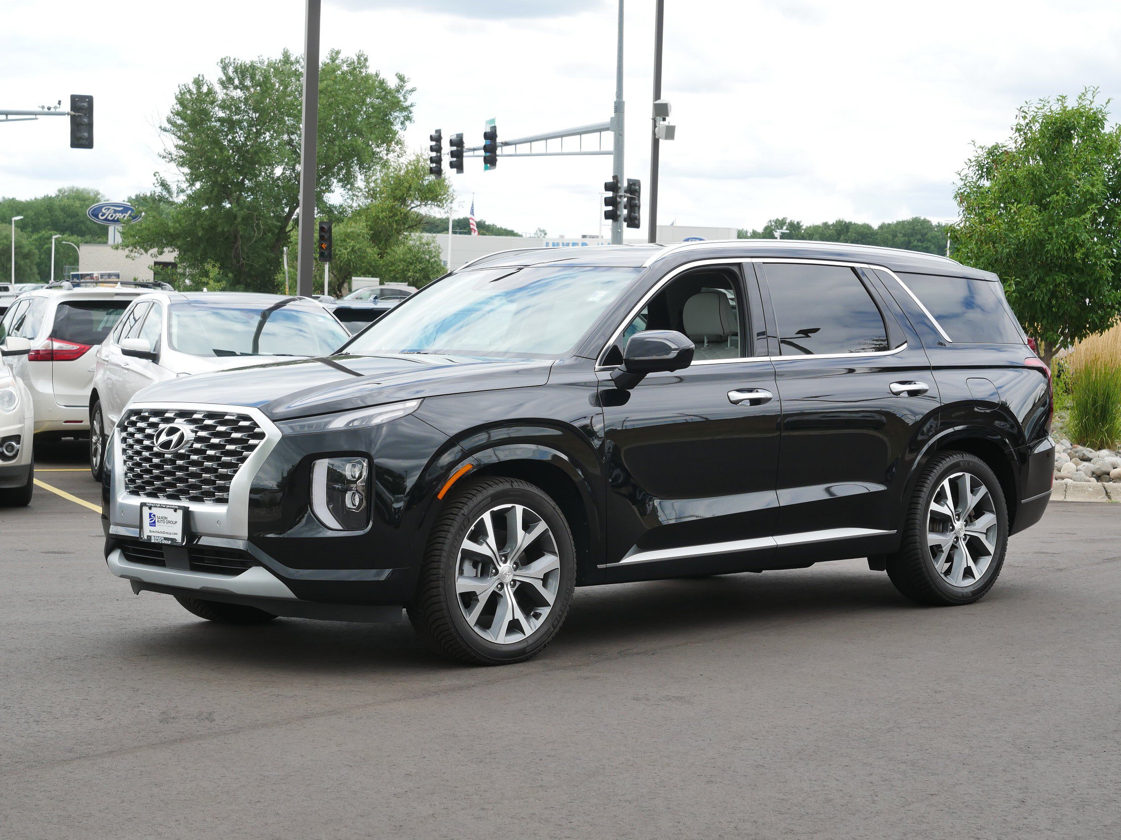 Used 2022 Hyundai Palisade Limited with VIN KM8R5DHE8NU387991 for sale in Inver Grove Heights, Minnesota