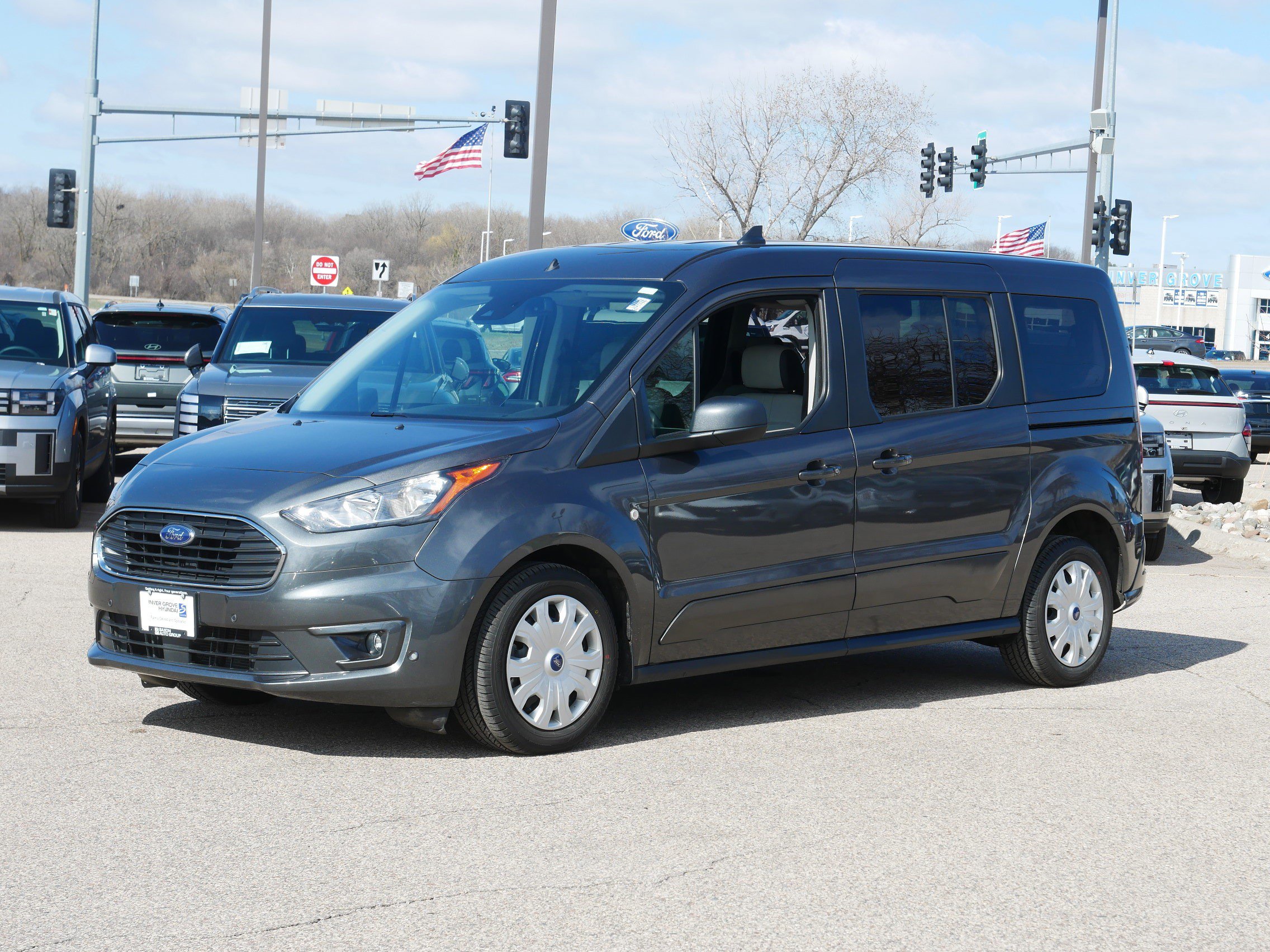 Used 2022 Ford Transit Connect XLT with VIN NM0GS9F2XN1541822 for sale in Inver Grove Heights, Minnesota