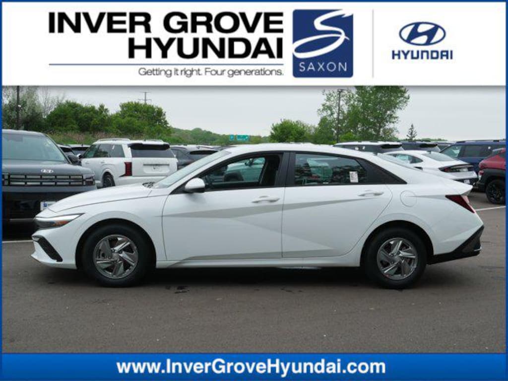 New 2026 Hyundai Elantra SE Sedan