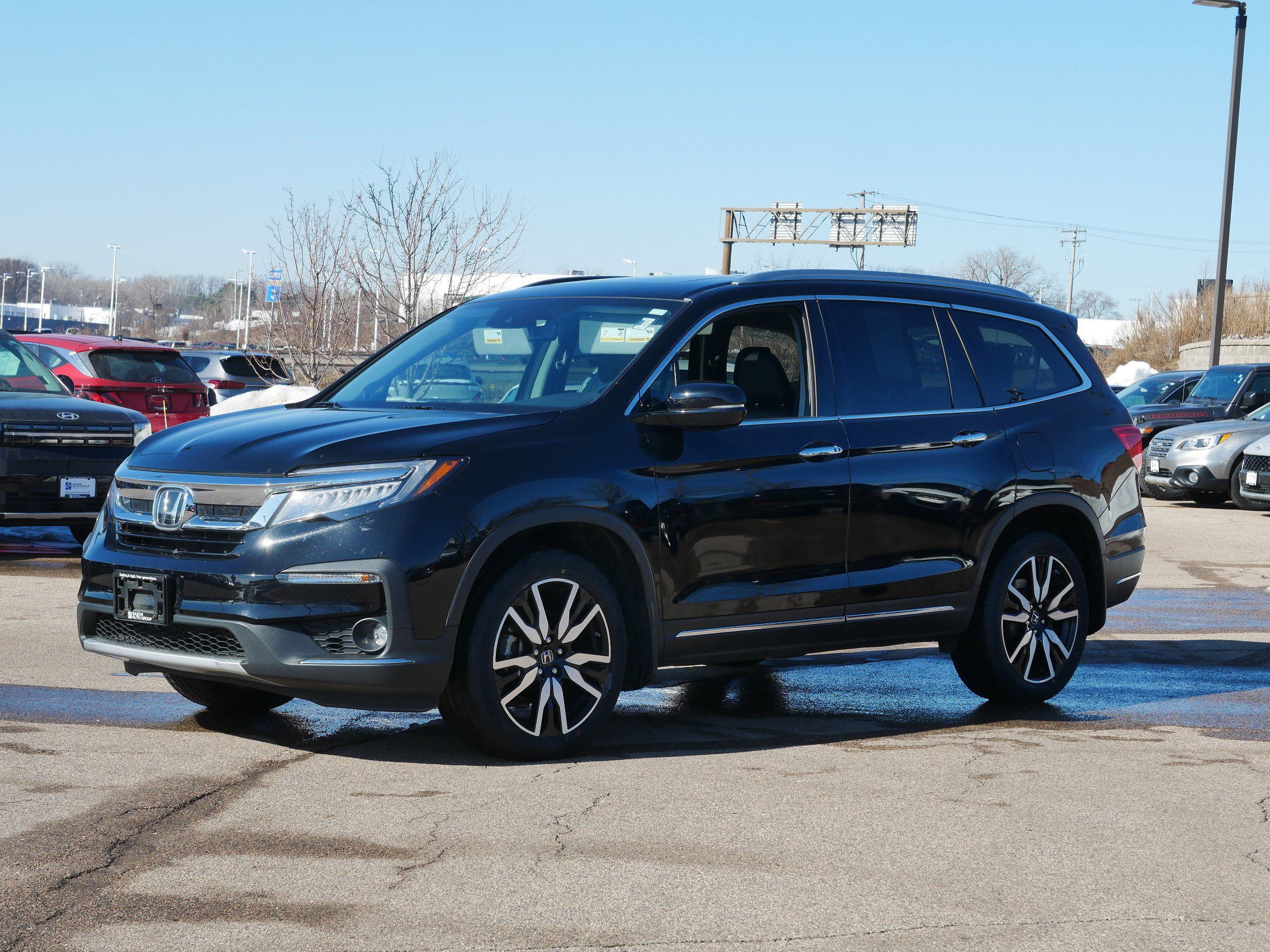 Used 2020 Honda Pilot Touring with VIN 5FNYF6H69LB017057 for sale in Inver Grove Heights, Minnesota