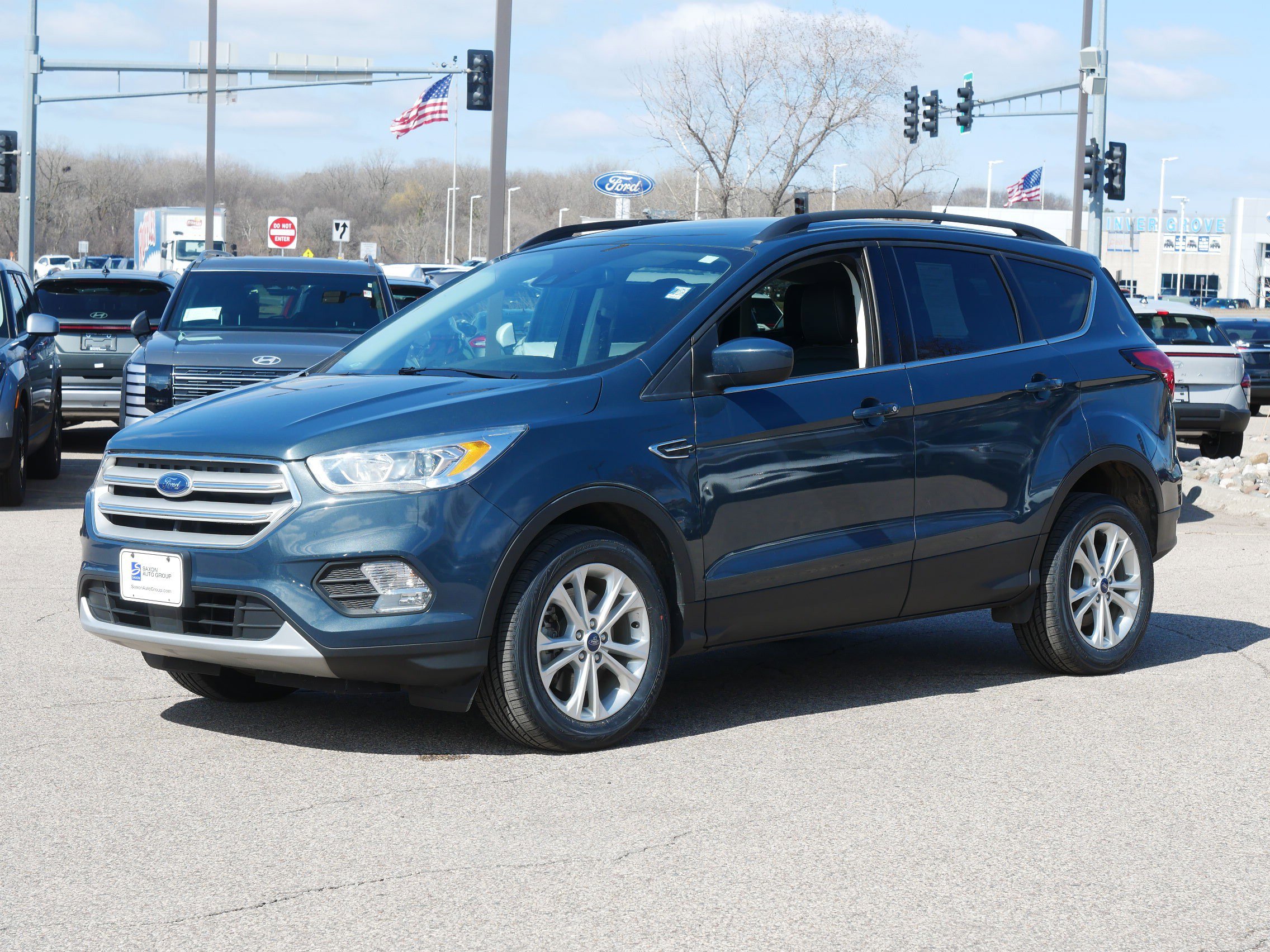 Used 2019 Ford Escape SEL with VIN 1FMCU9HD4KUA09000 for sale in Inver Grove Heights, Minnesota