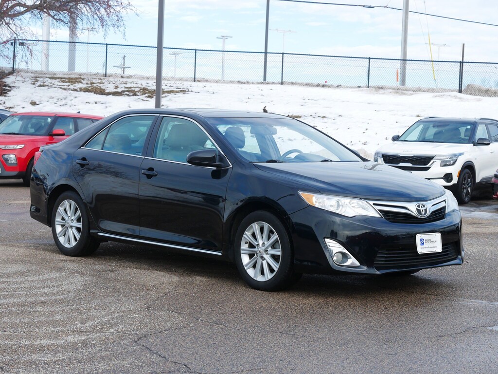 Used 2014 Toyota Camry XLE Sedan