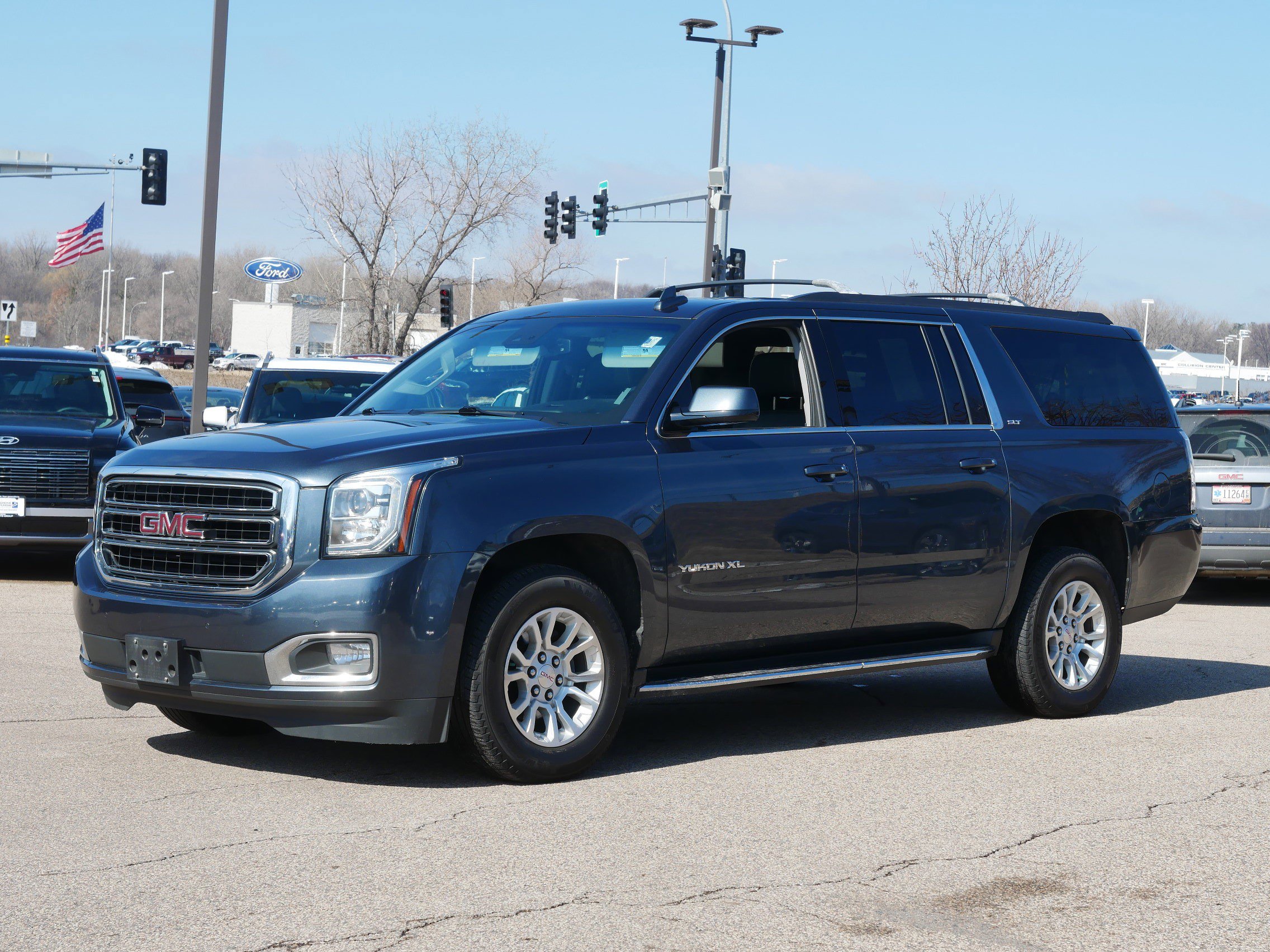 Used 2019 GMC Yukon XL SLT with VIN 1GKS2GKC8KR313948 for sale in Inver Grove Heights, Minnesota