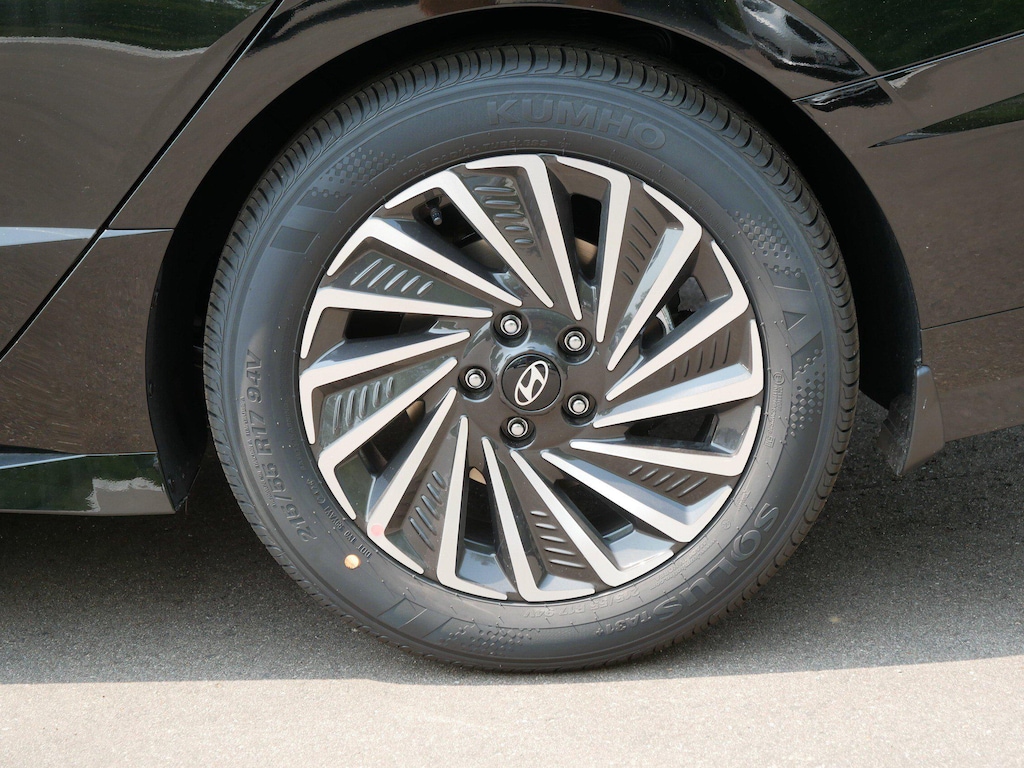 New 2026 Hyundai Sonata Hybrid SEL Sedan