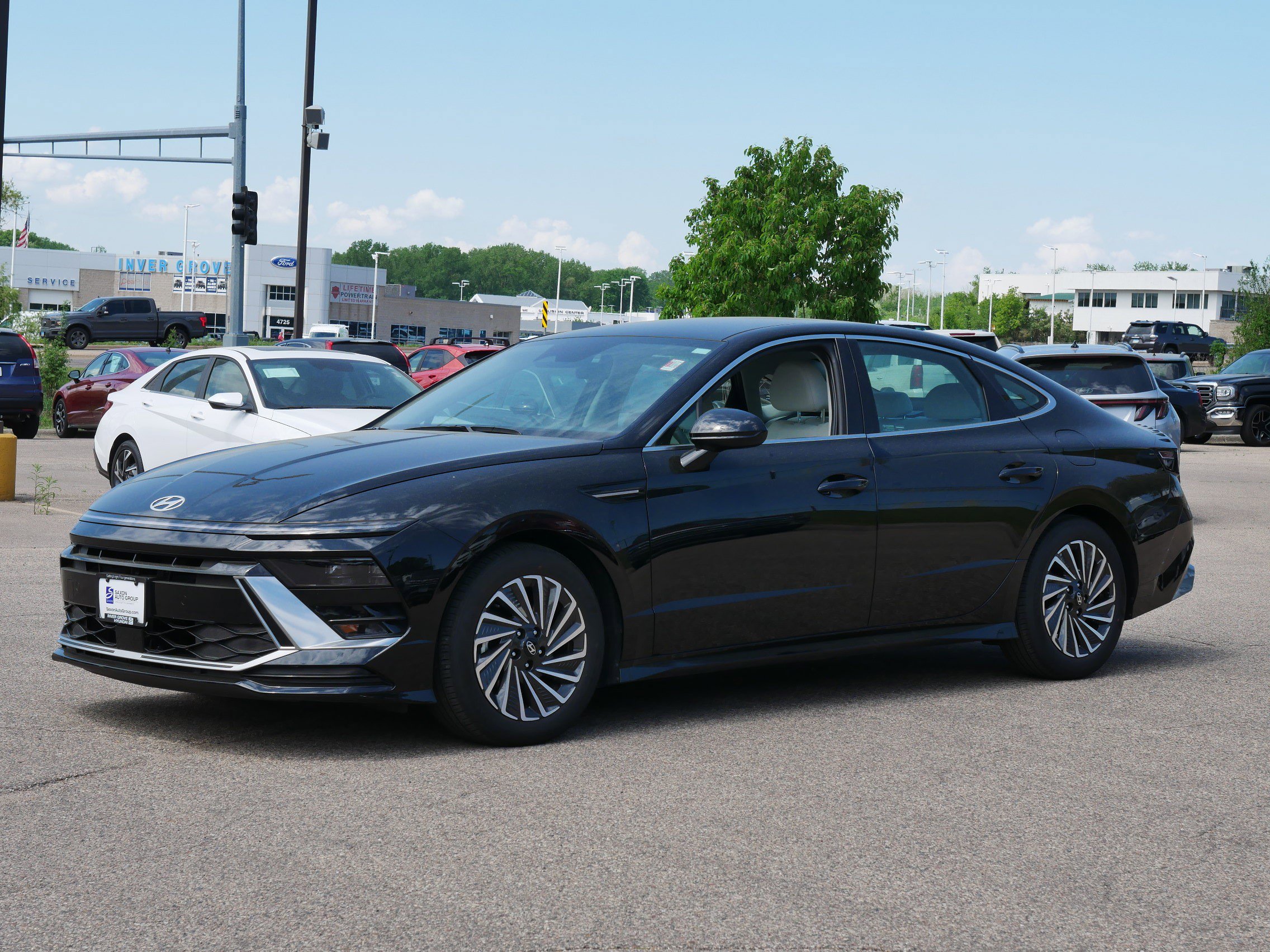 Used 2024 Hyundai Sonata Hybrid SEL with VIN KMHL34JJ5RA087092 for sale in Inver Grove, Minnesota