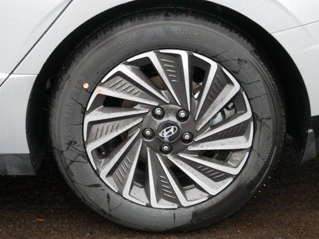 New 2026 Hyundai Sonata Hybrid SEL Sedan