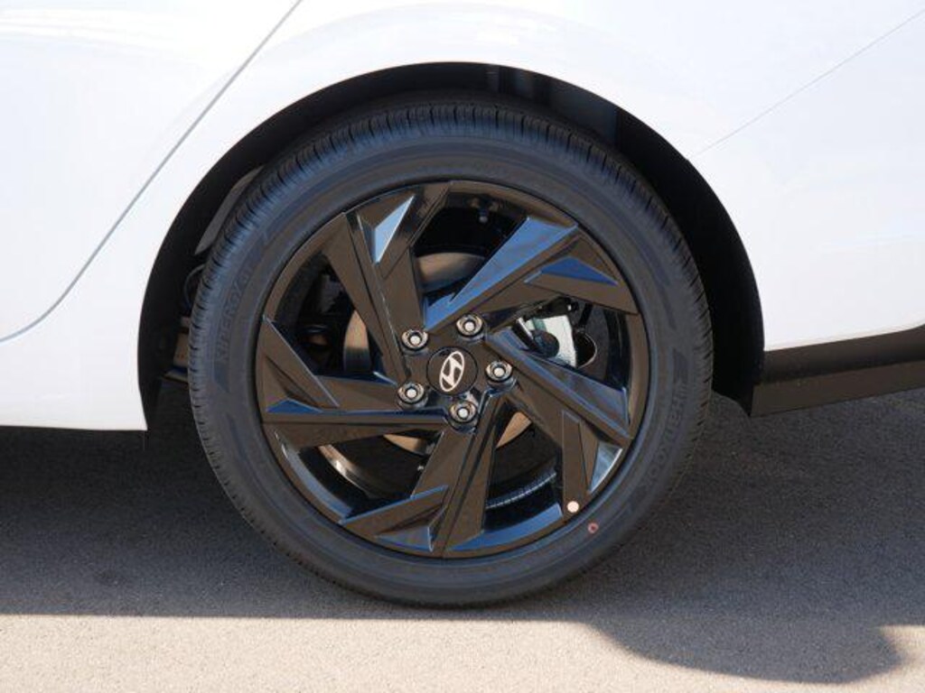 New 2026 Hyundai Elantra Hybrid SEL Sport Sedan