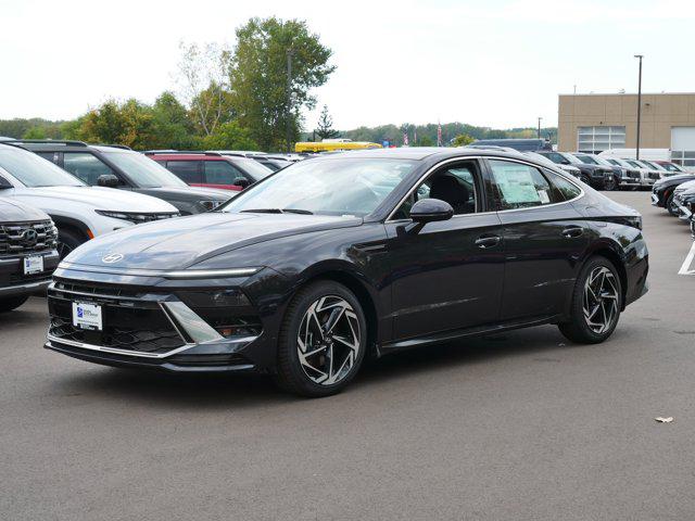 2026 Hyundai Sonata SEL Sport photo 2