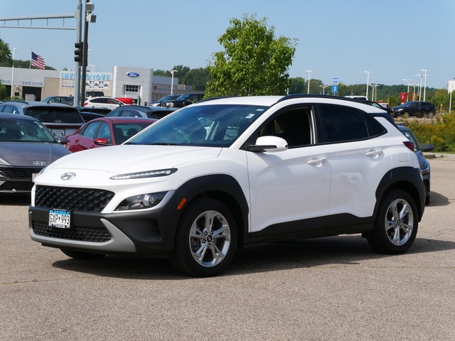 Used 2022 Hyundai Kona SEL with VIN KM8K6CAB7NU816840 for sale in Inver Grove, MN