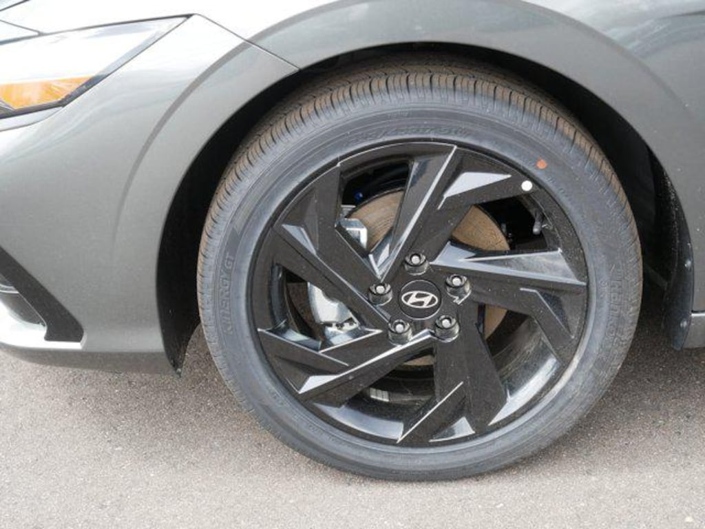 New 2026 Hyundai Elantra SEL Sport Sedan