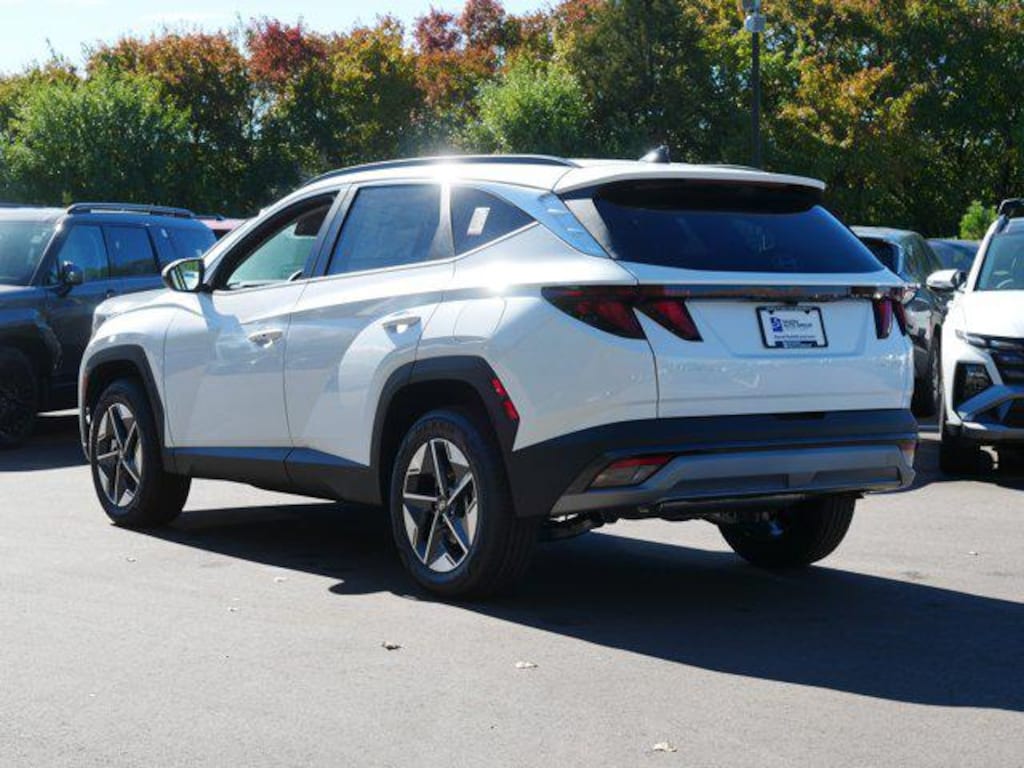 New 2026 Hyundai Tucson Hybrid SEL SUV