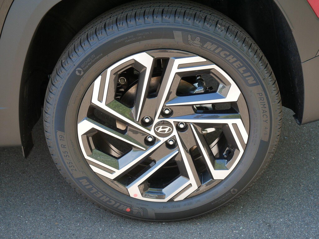New 2026 Hyundai Tucson Limited AWD SUV