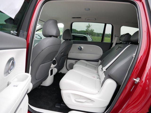 2026 Hyundai IONIQ 9 SEL - Photo 6