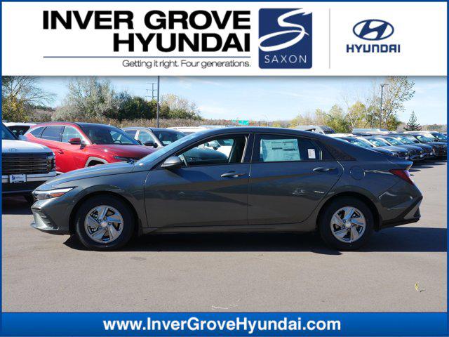 2026 Hyundai Elantra SE's photo