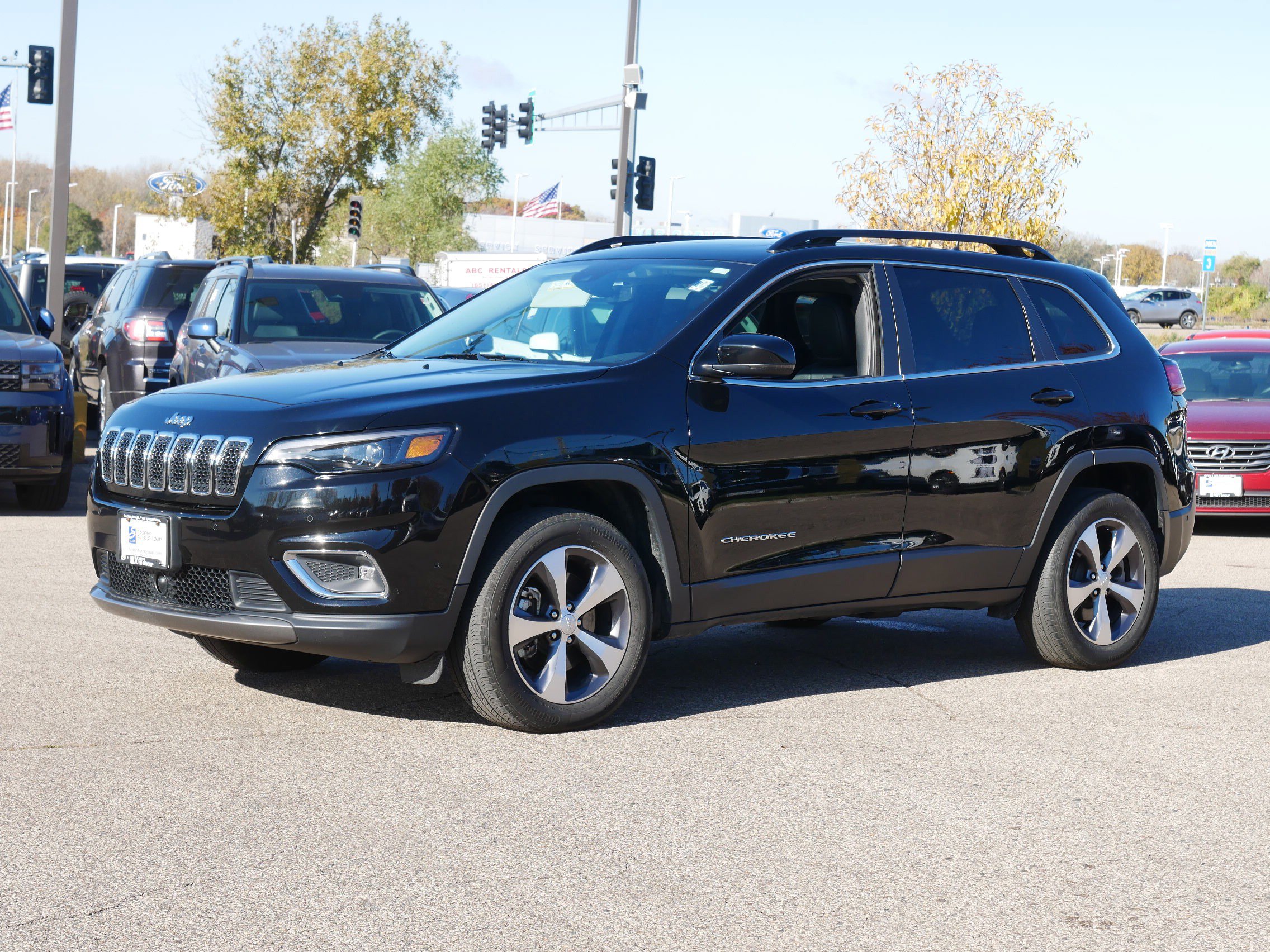 Used 2022 Jeep Cherokee Limited with VIN 1C4PJMDX7ND501056 for sale in Inver Grove Heights, Minnesota