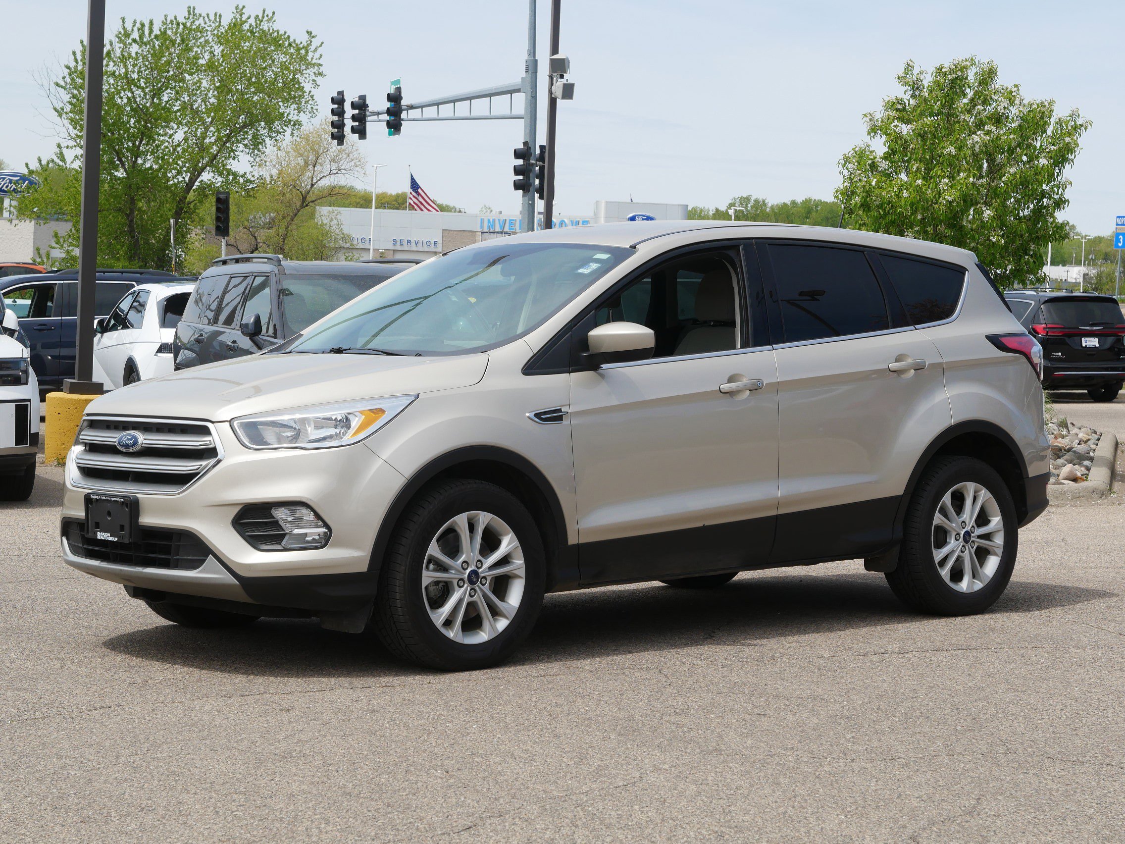 Used 2017 Ford Escape SE with VIN 1FMCU9G98HUE36248 for sale in Inver Grove Heights, Minnesota