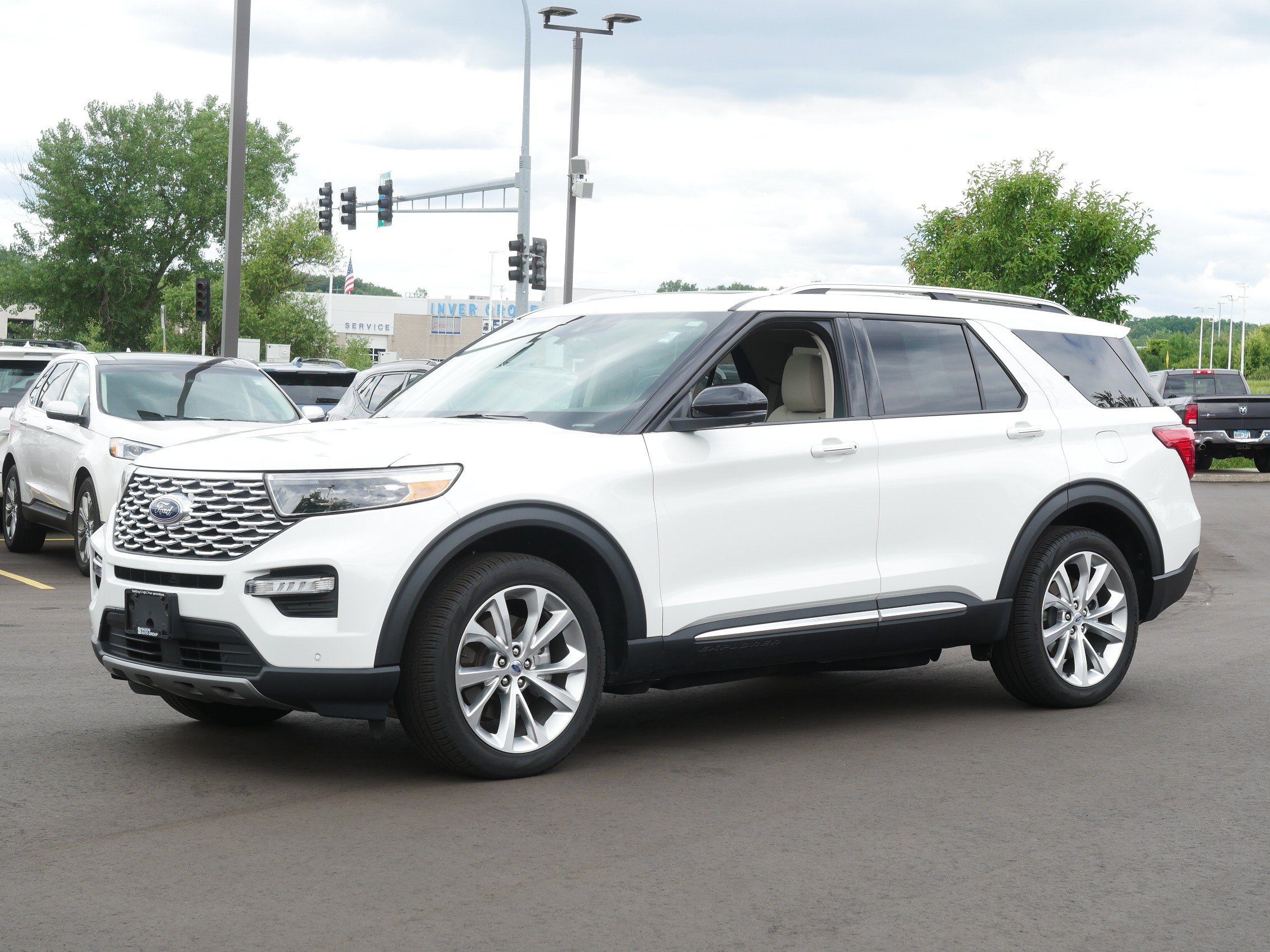 Used 2023 Ford Explorer Platinum with VIN 1FM5K8HWXPNA04301 for sale in Inver Grove Heights, Minnesota