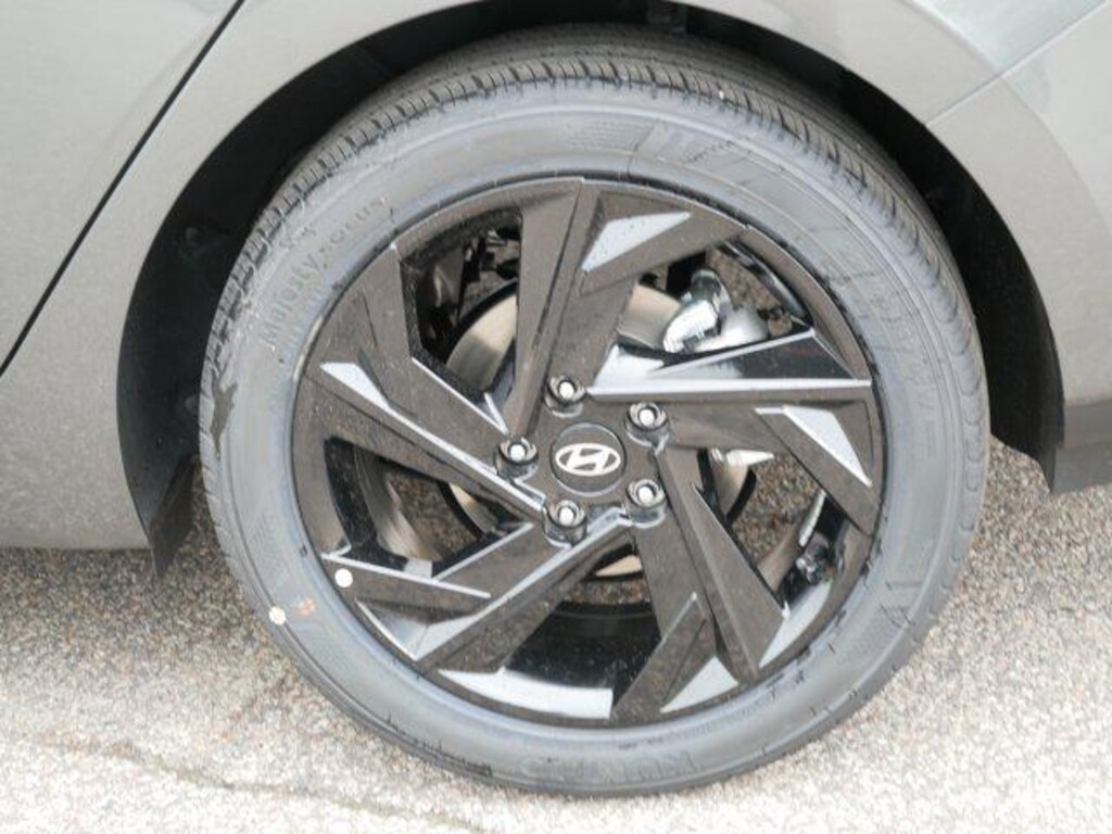 New 2026 Hyundai Elantra SEL Sport Sedan