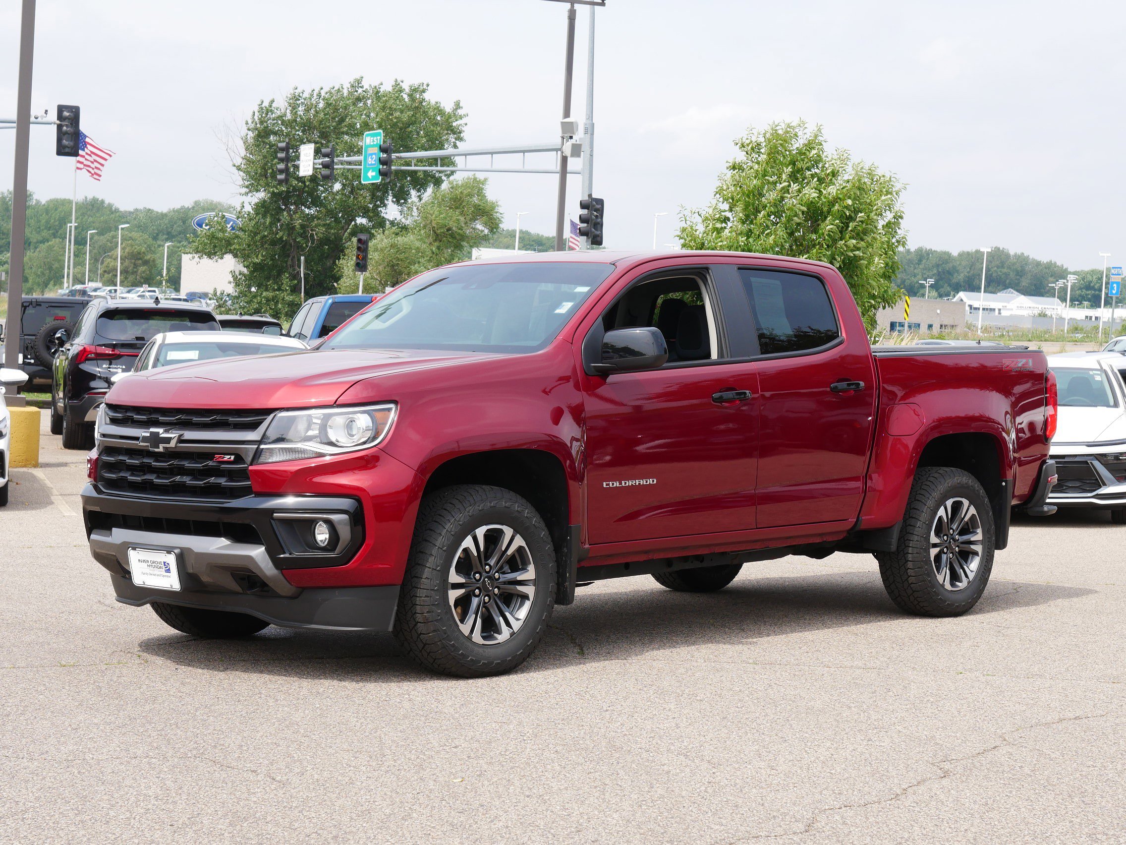 Used 2021 Chevrolet Colorado Z71 with VIN 1GCGTDEN2M1229006 for sale in Inver Grove Heights, Minnesota