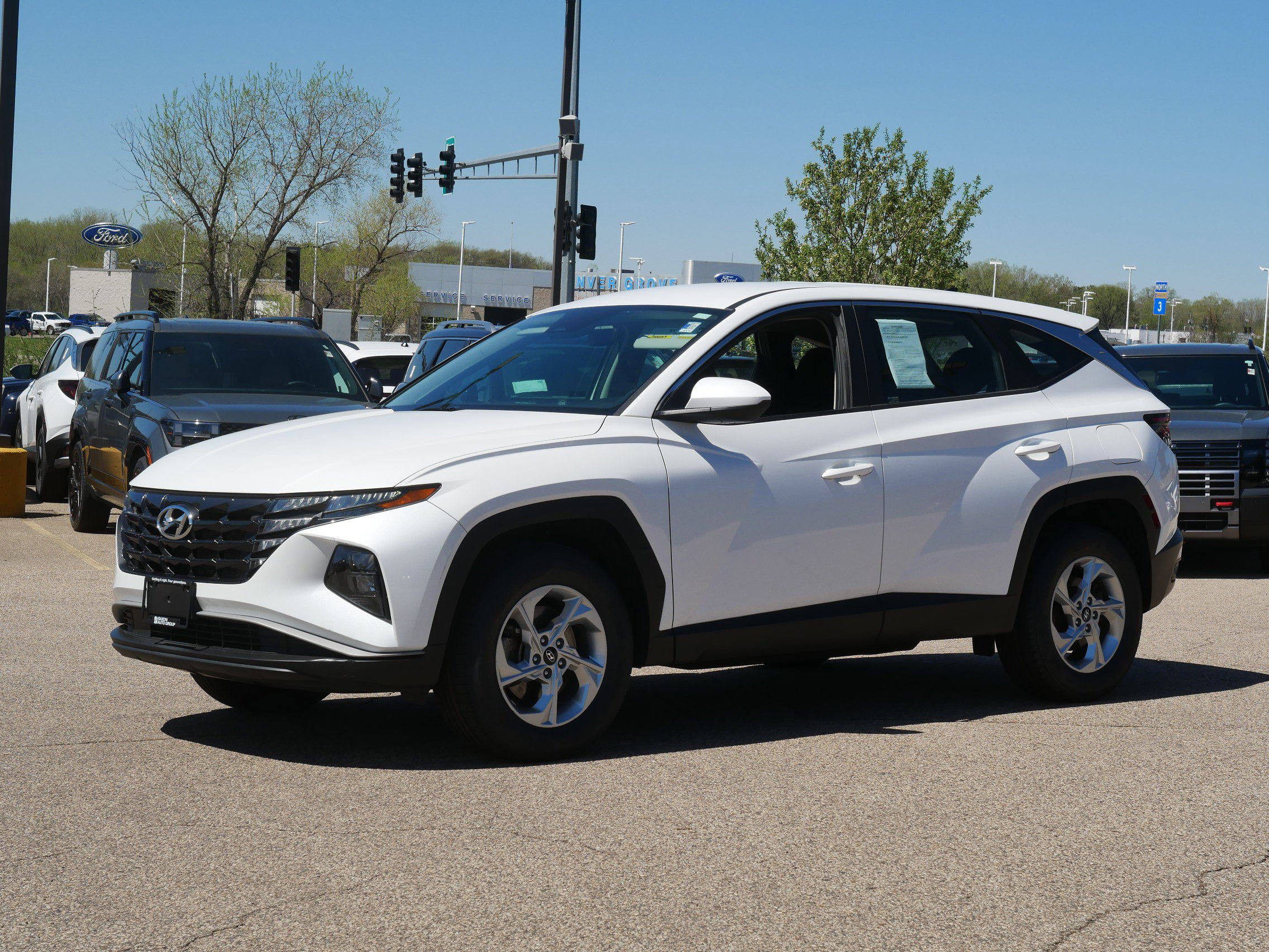 Used 2022 Hyundai Tucson SE with VIN 5NMJACAE3NH024619 for sale in Inver Grove Heights, Minnesota