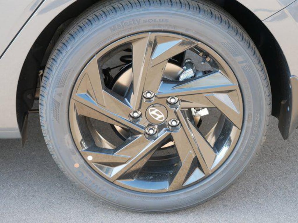 New 2026 Hyundai Elantra SEL Sport Sedan