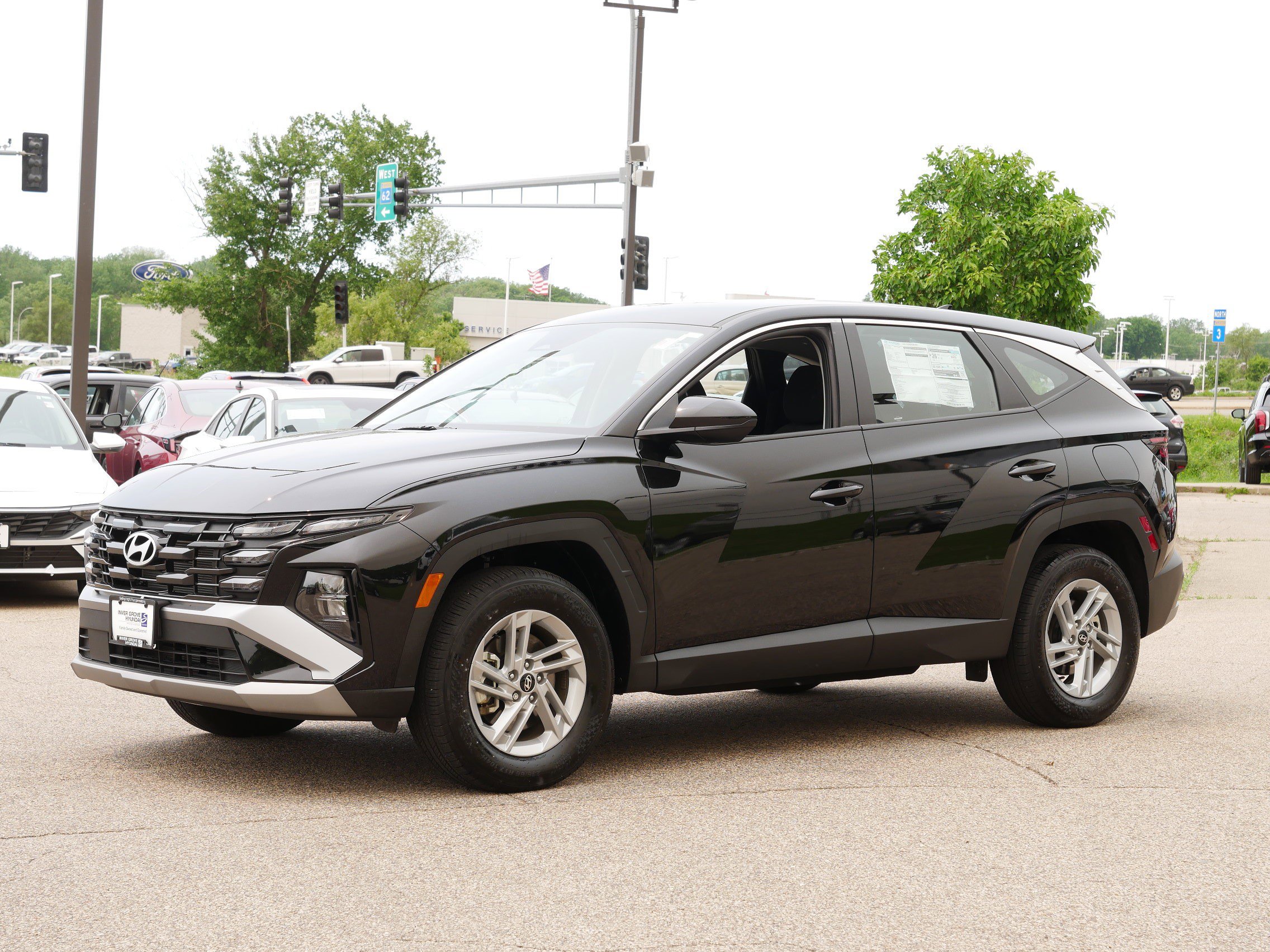 Used 2025 Hyundai Tucson SE with VIN 5NMJACDE6SH463286 for sale in Inver Grove, Minnesota