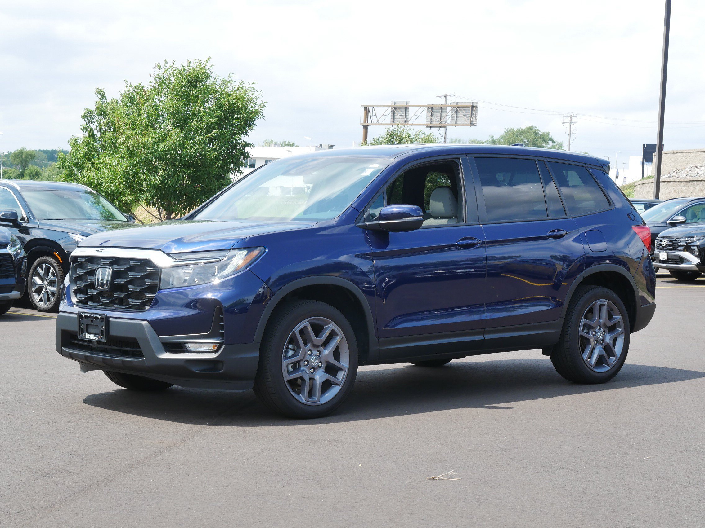 Used 2023 Honda Passport EX-L with VIN 5FNYF8H58PB007435 for sale in Inver Grove Heights, Minnesota