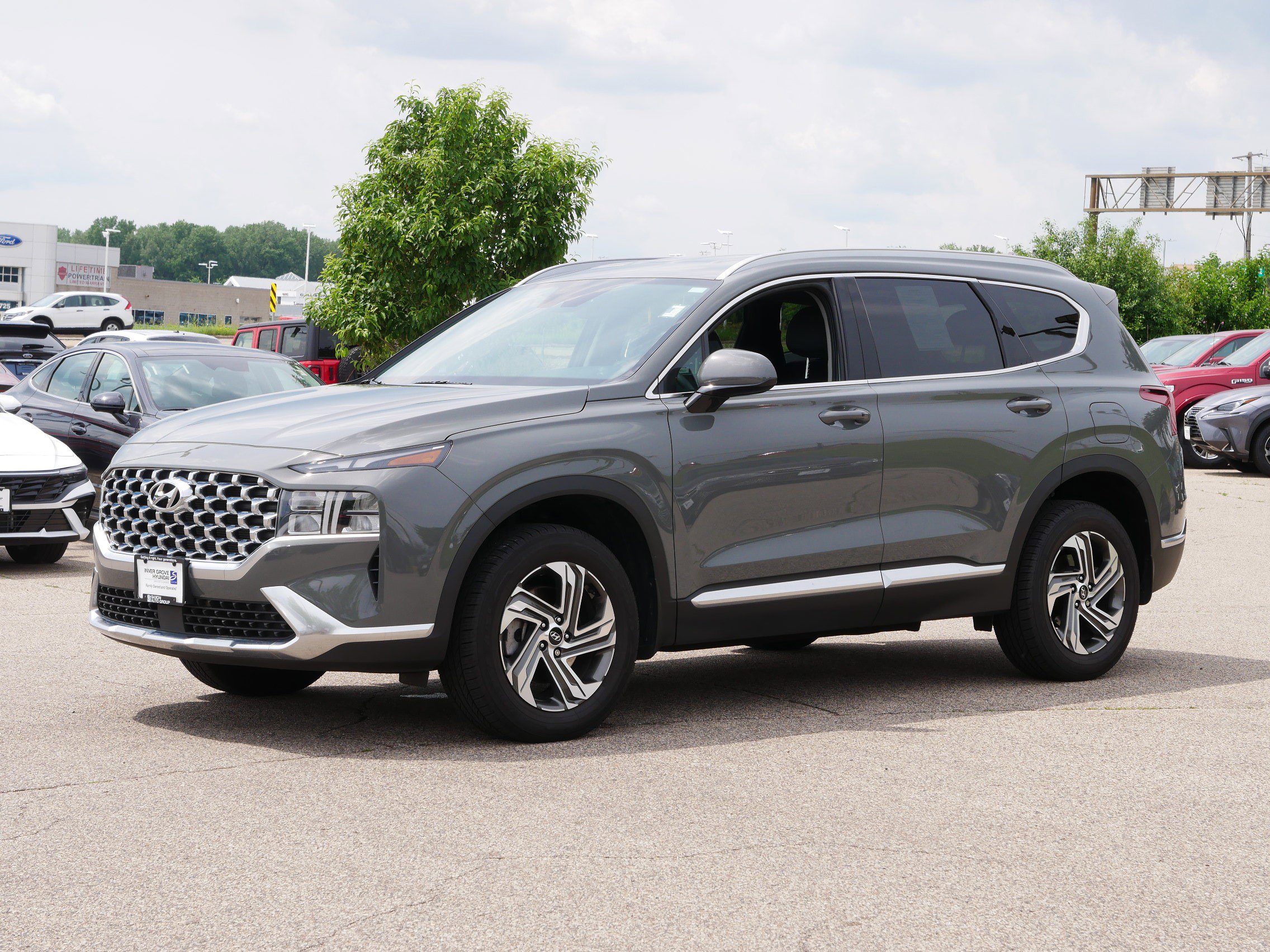Used 2022 Hyundai Santa Fe SEL with VIN 5NMS2DAJ7NH464556 for sale in Inver Grove, Minnesota