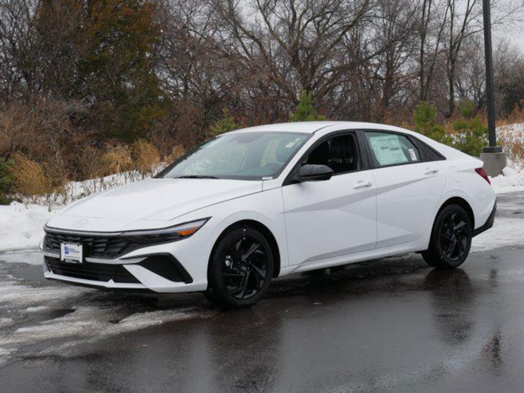 New 2026 Hyundai Elantra SEL Sport Sedan