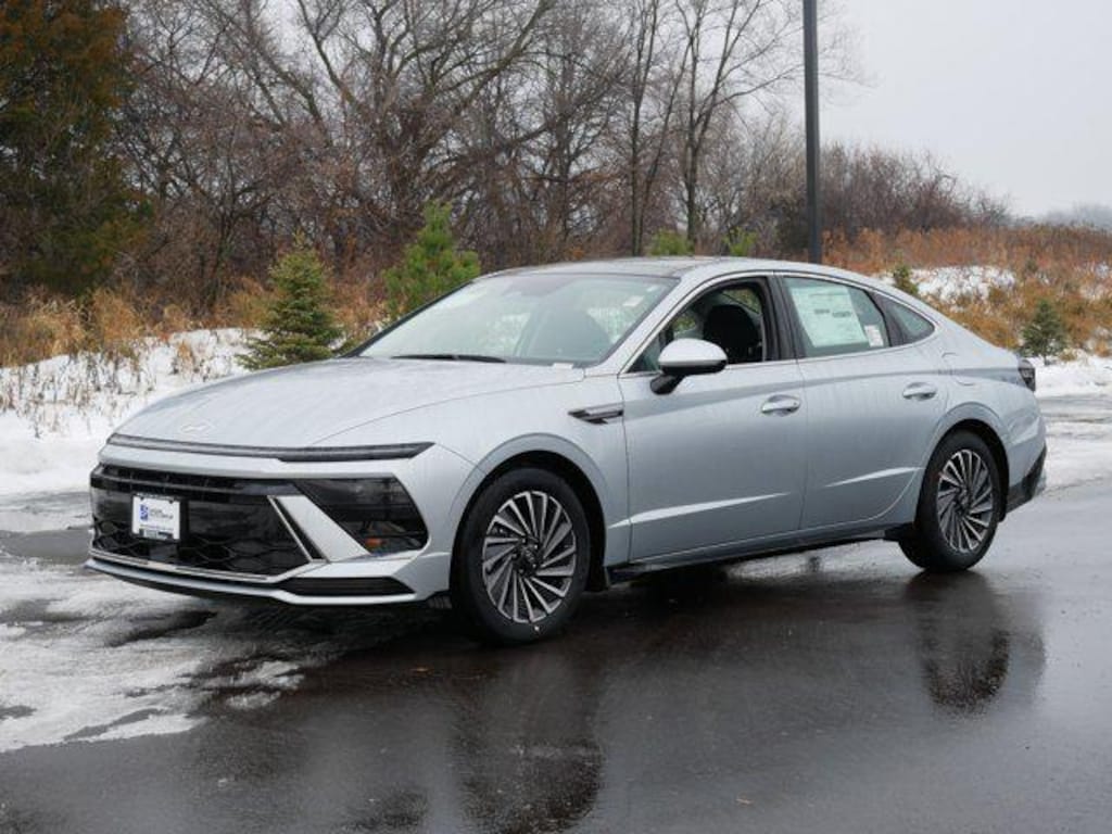 New 2026 Hyundai Sonata Hybrid SEL Sedan