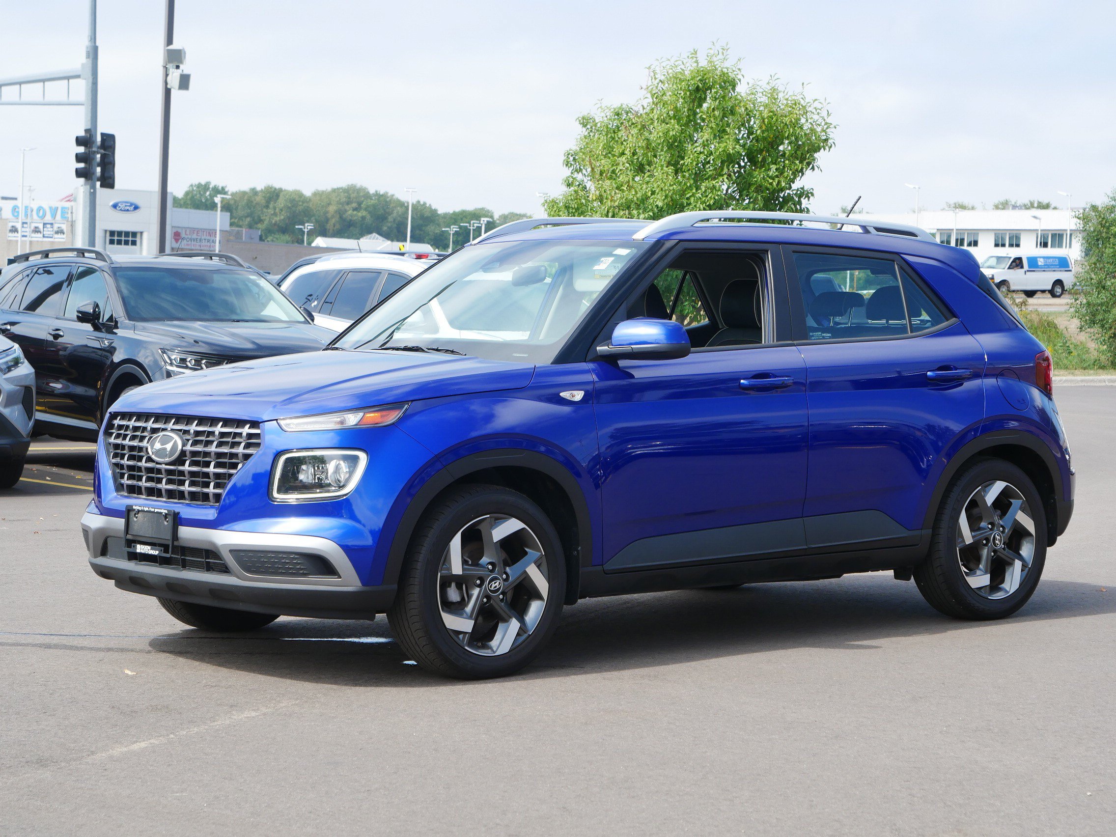 Used 2023 Hyundai Venue Limited with VIN KMHRC8A39PU265617 for sale in Inver Grove Heights, Minnesota