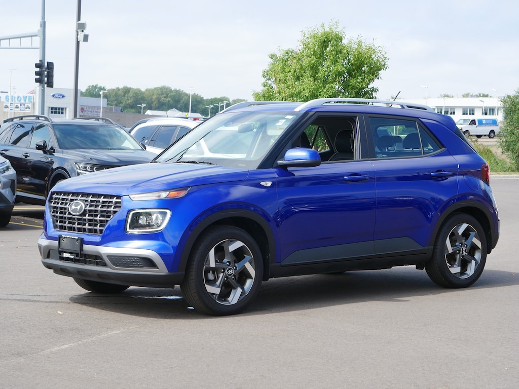 Used 2023 Hyundai Venue Limited SUV
