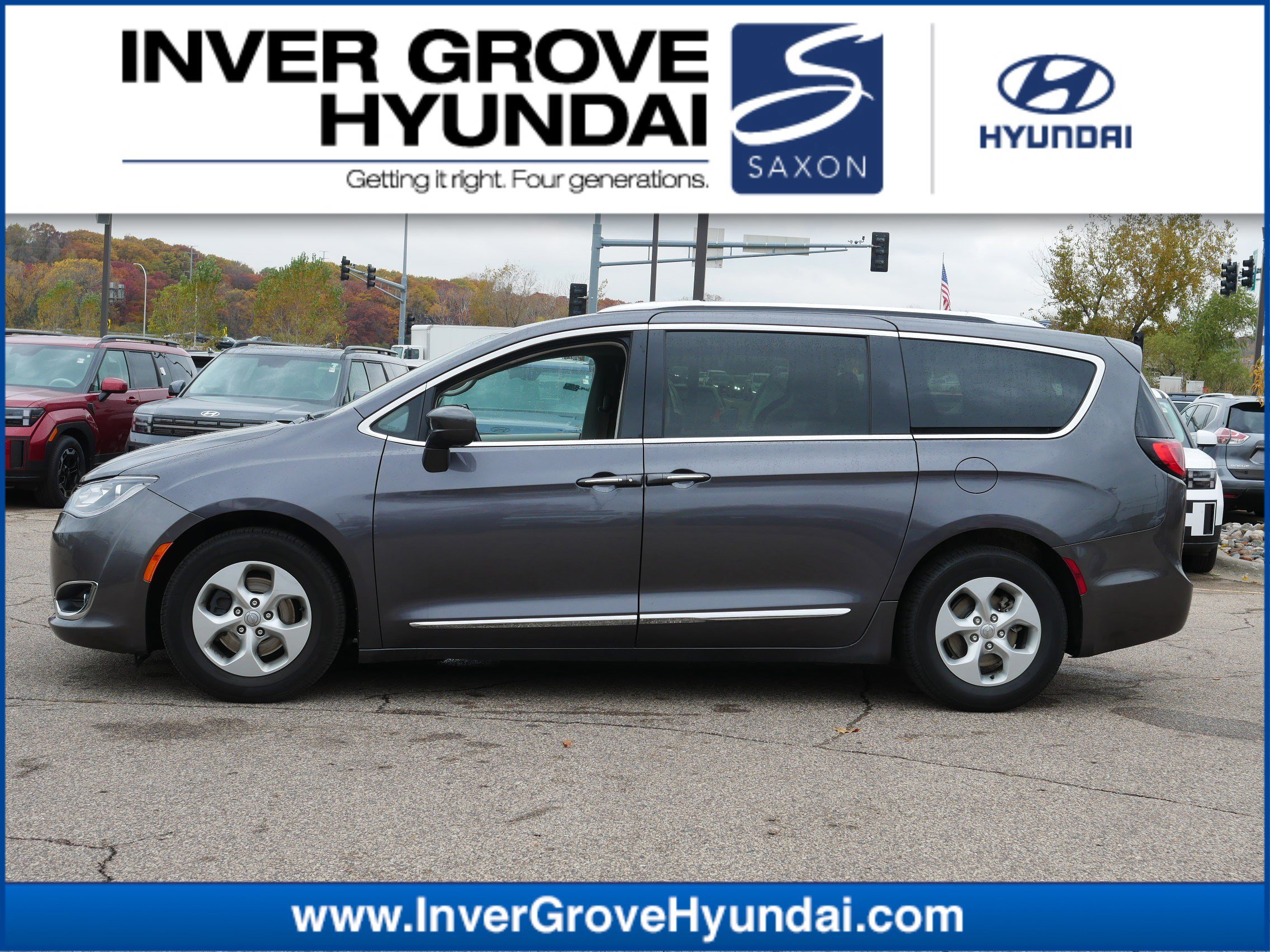 2017 Chrysler Pacifica Touring-L Plus