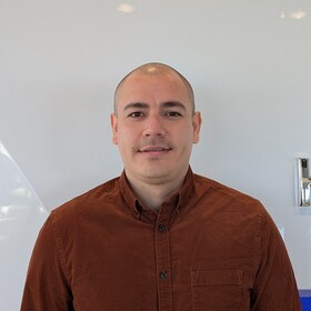 Staff member Moises SanMartin from ID_2577cc