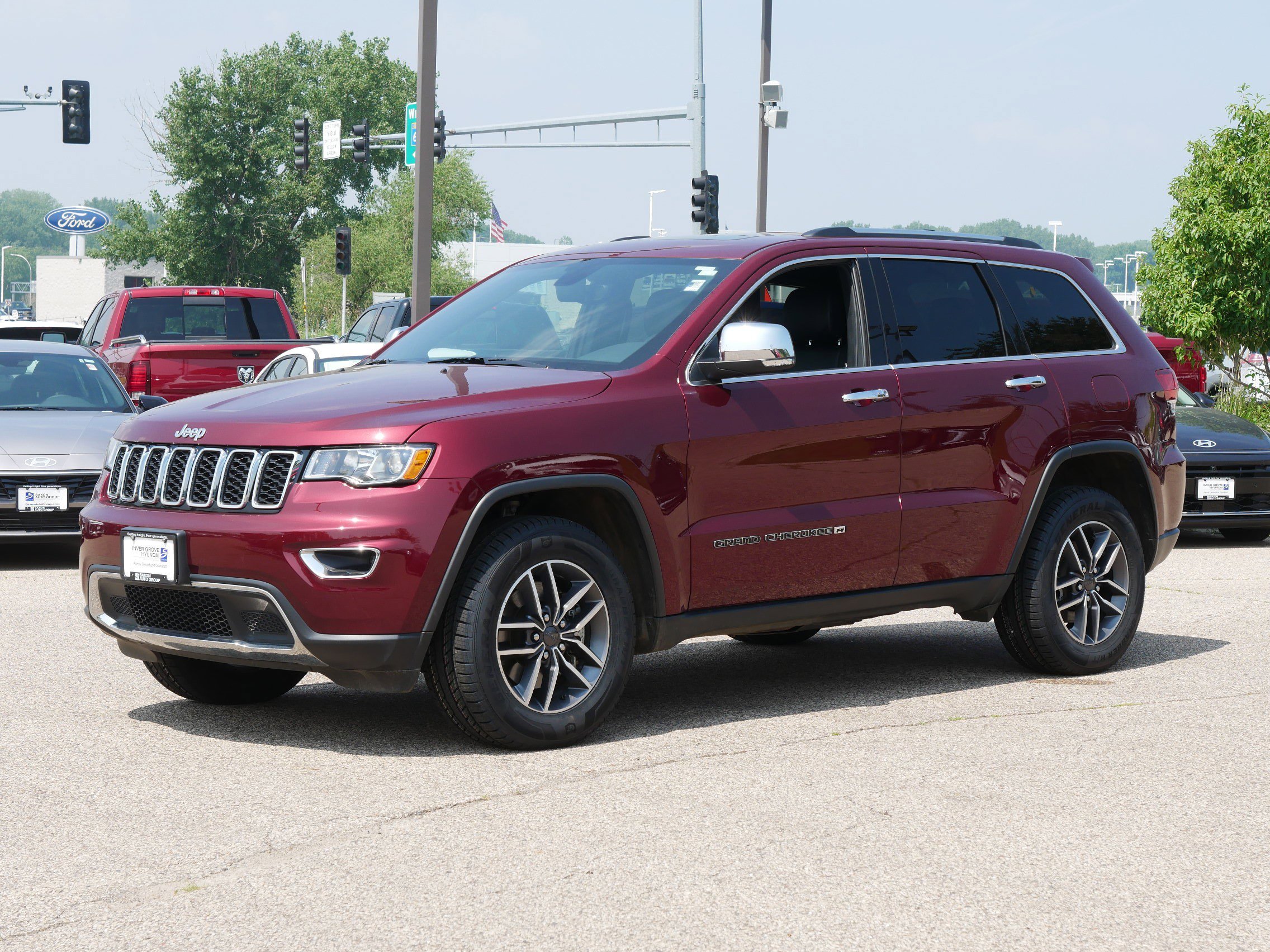 Used 2022 Jeep Grand Cherokee WK Limited with VIN 1C4RJFBG6NC101048 for sale in Inver Grove Heights, Minnesota
