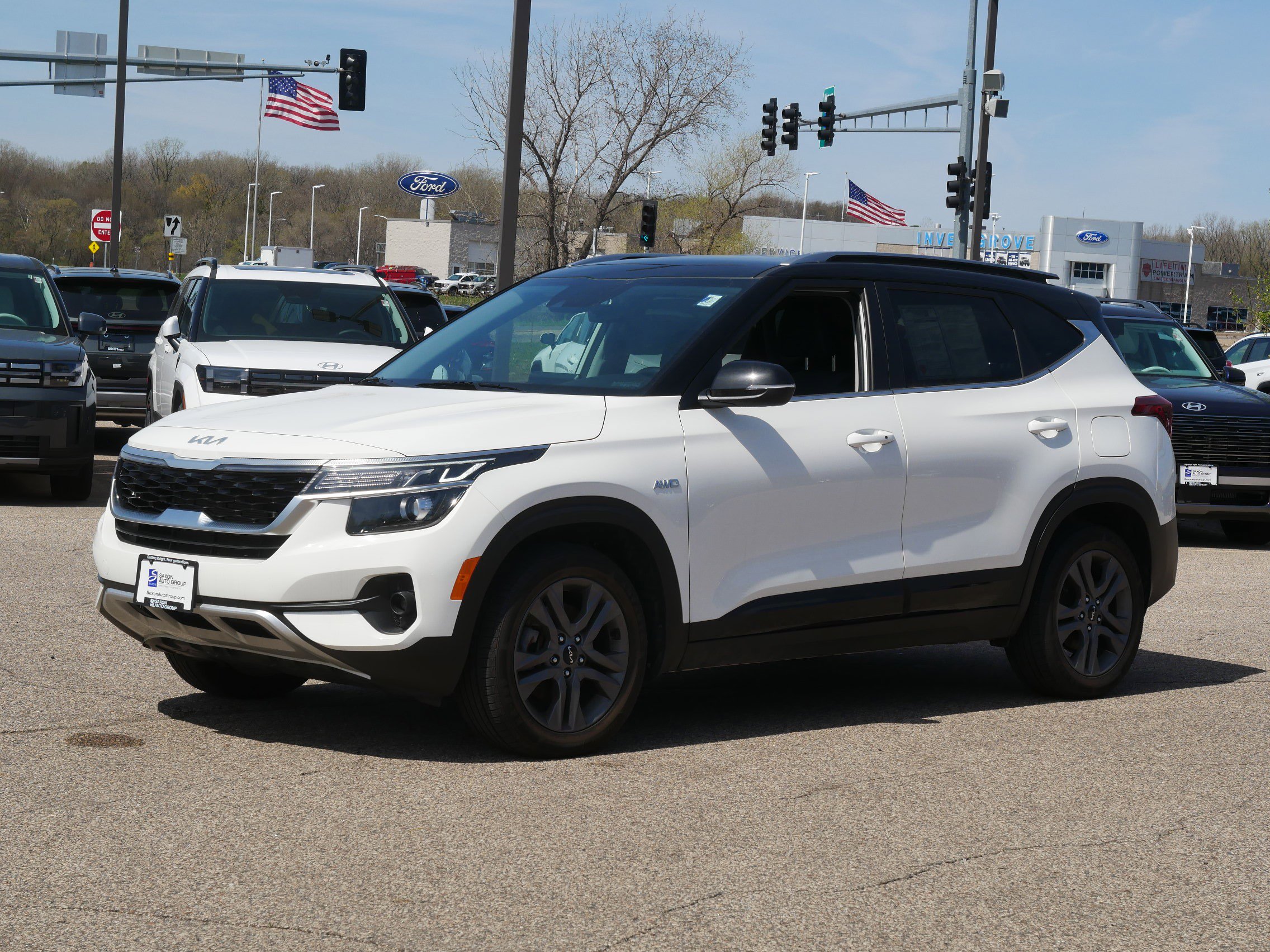 Used 2023 Kia Seltos S with VIN KNDEUCAA8P7388955 for sale in Inver Grove Heights, Minnesota