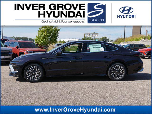 2025 Hyundai Sonata Hybrid SEL's photo