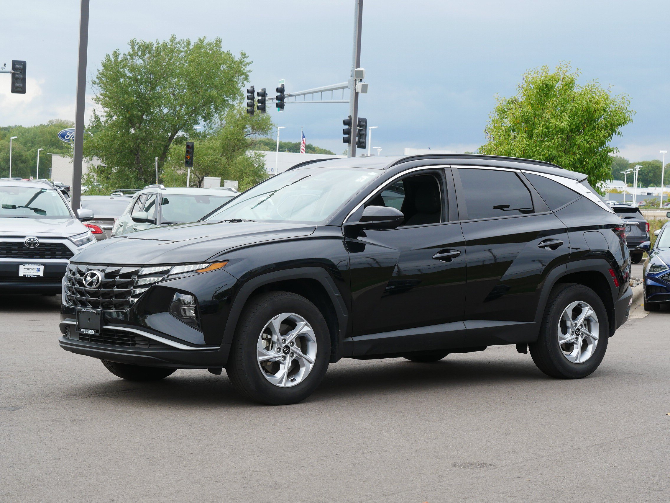 Used 2024 Hyundai Tucson SEL with VIN 5NMJBCDE5RH323205 for sale in Inver Grove Heights, Minnesota