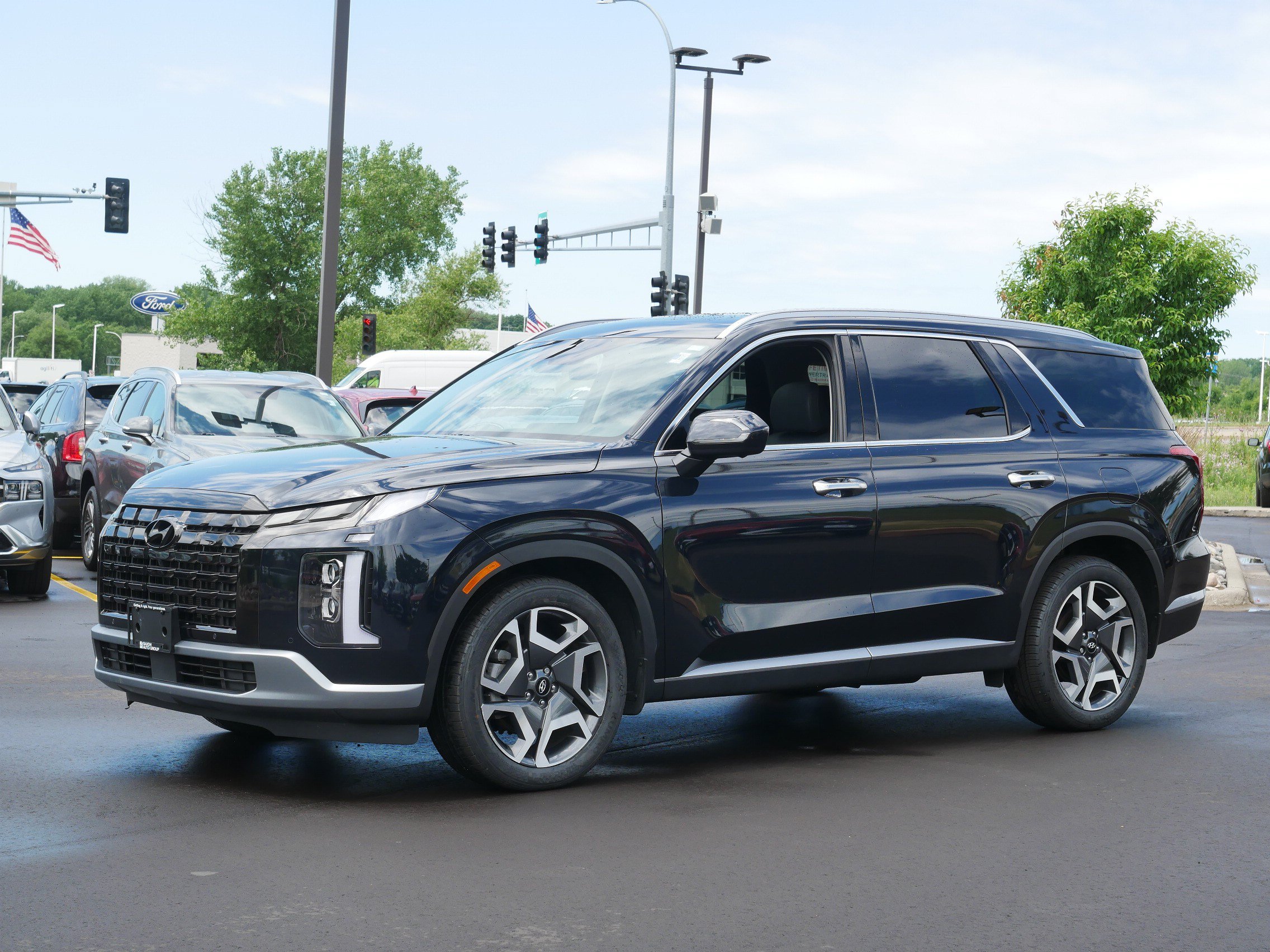 Used 2024 Hyundai Palisade SEL with VIN KM8R4DGE0RU651022 for sale in Inver Grove Heights, Minnesota
