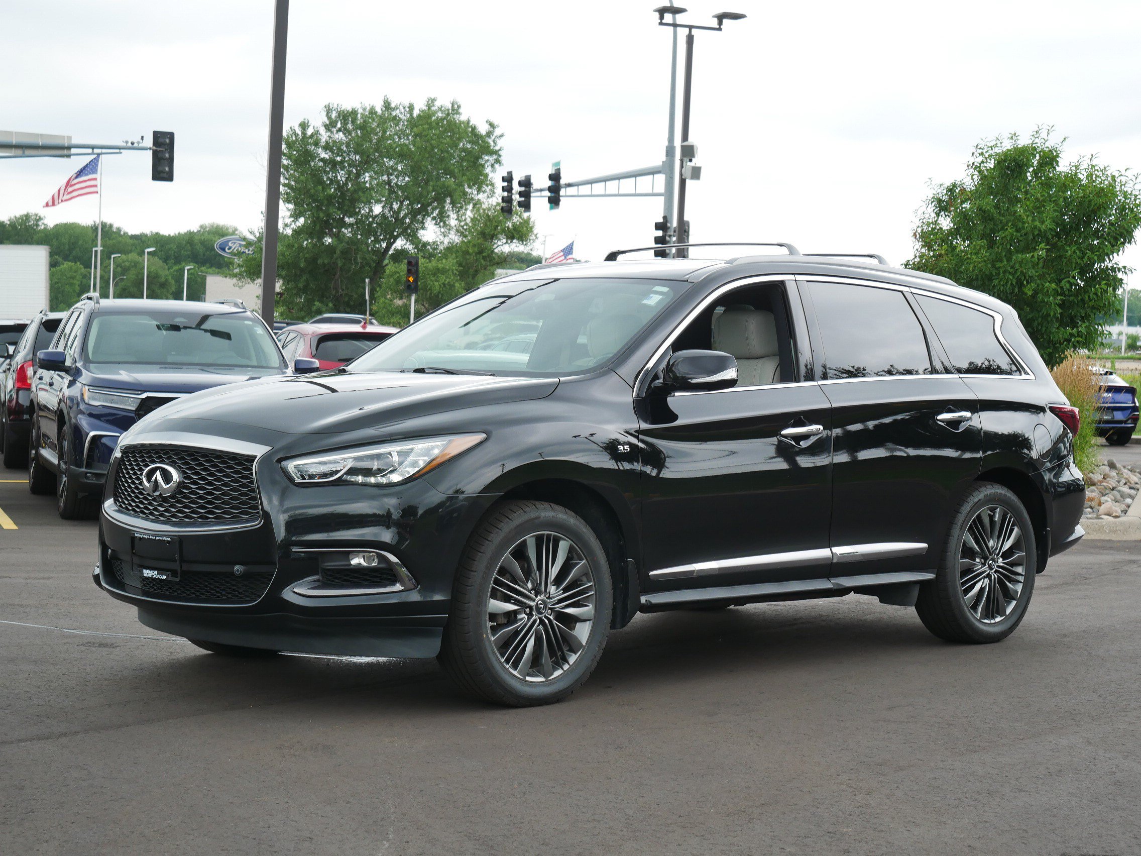 Used 2019 INFINITI QX60 LUXE with VIN 5N1DL0MM8KC510177 for sale in Inver Grove Heights, Minnesota