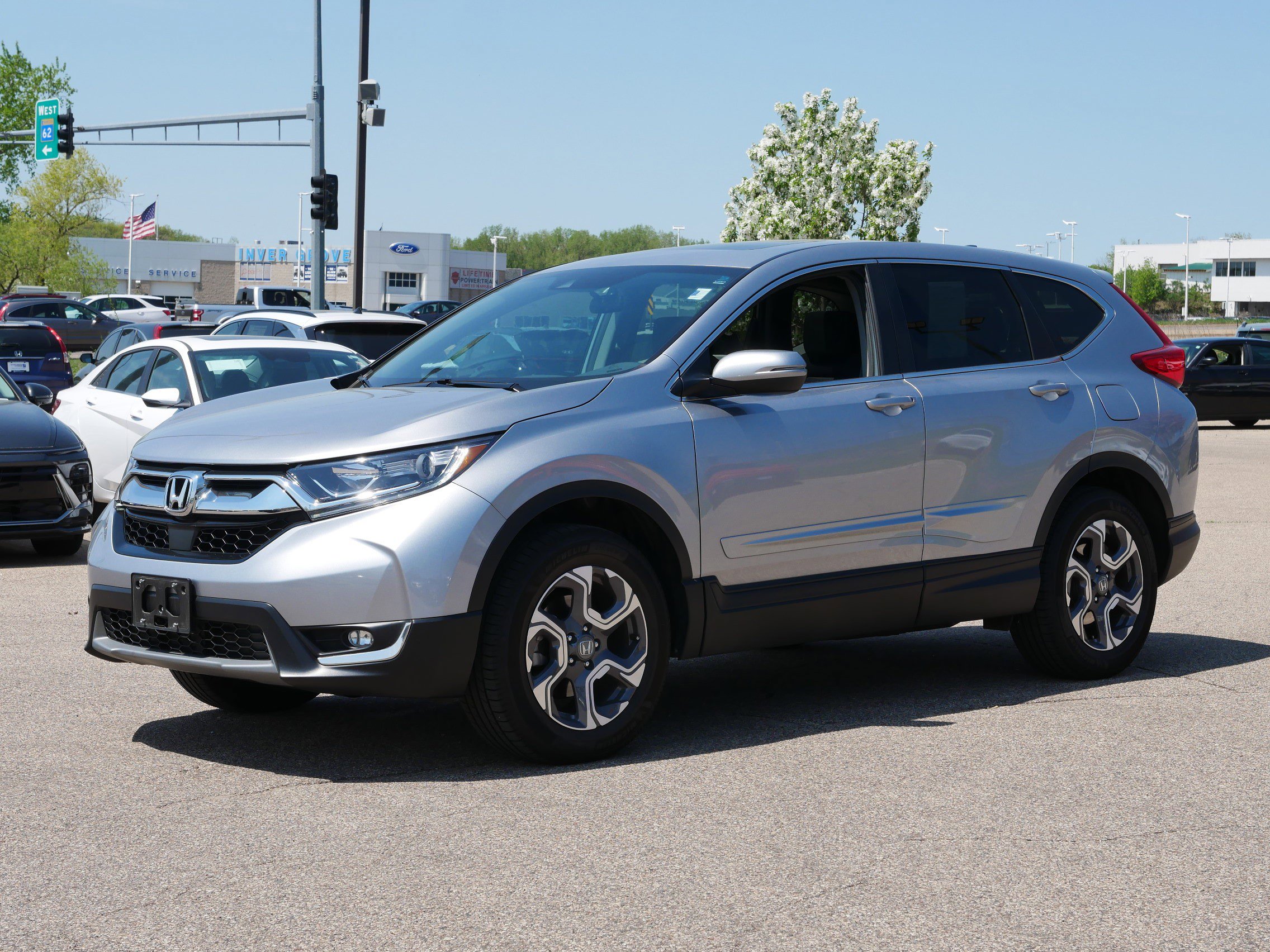 Used 2018 Honda CR-V EX with VIN 7FARW2H55JE074362 for sale in Inver Grove, Minnesota