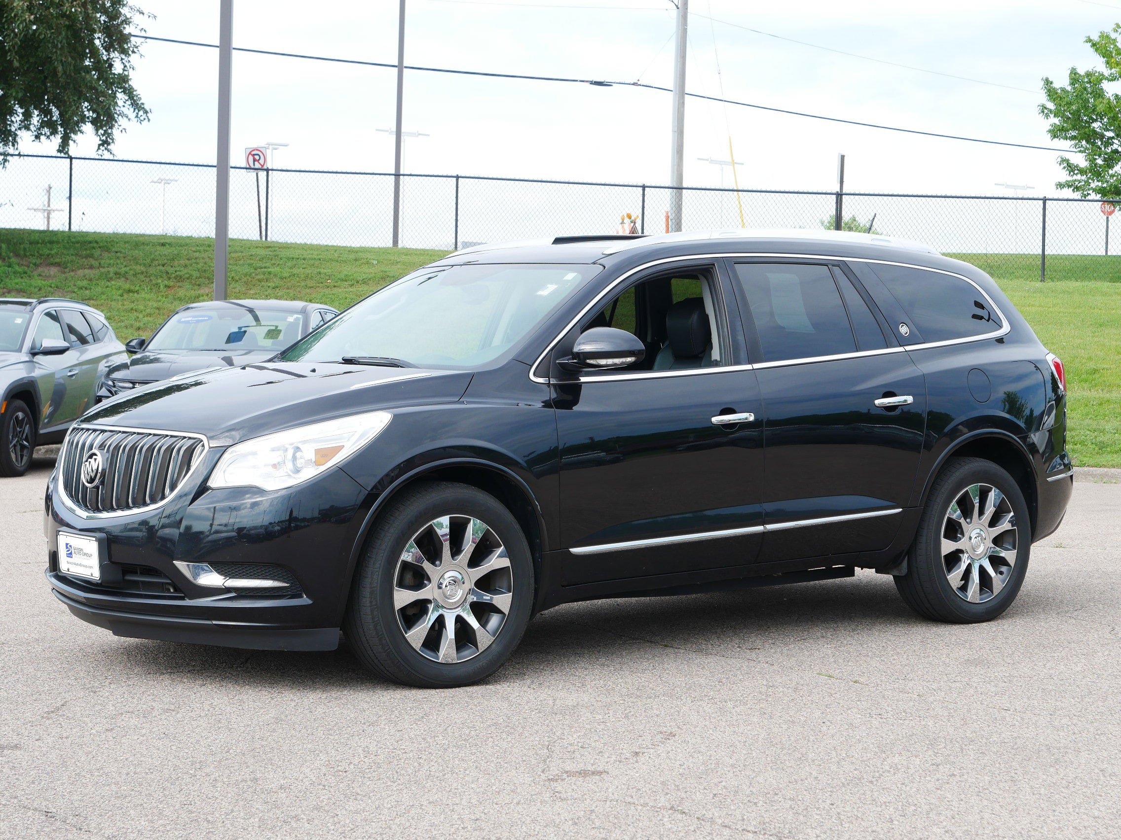 Used 2017 Buick Enclave Leather with VIN 5GAKVBKD6HJ228162 for sale in Inver Grove, Minnesota